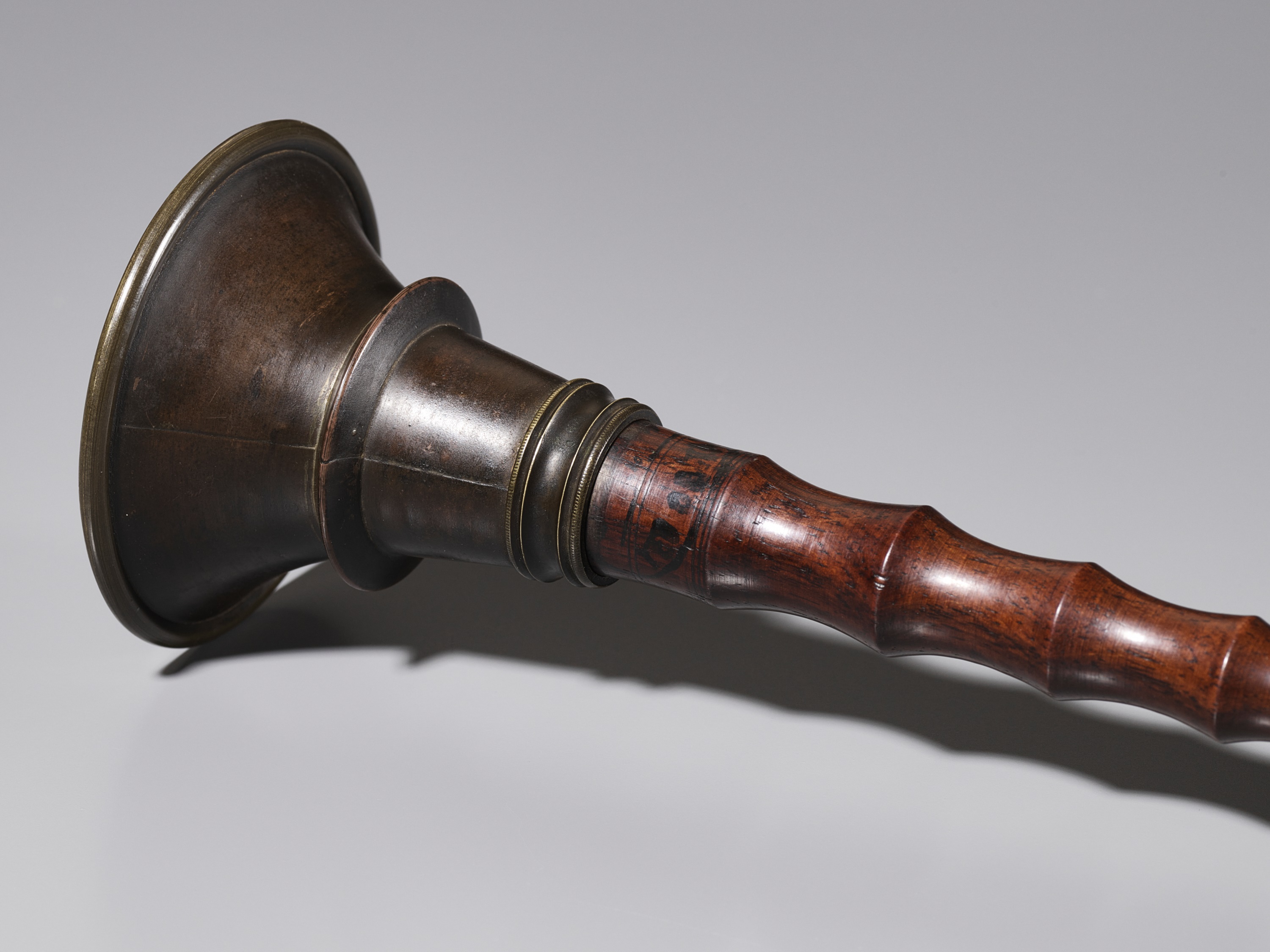 A BRASS AND WOOD OBOE, HAIDI, 18TH-19TH CENTURY - Image 9 of 9