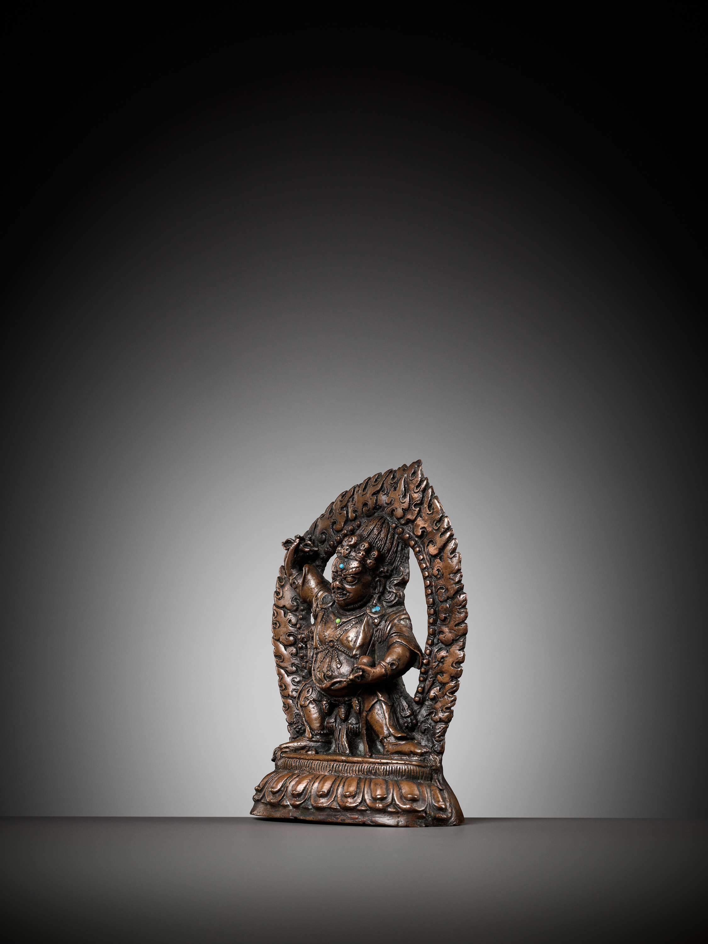 A COPPER ALLOY FIGURE OF VAJRAPANI - Image 3 of 10