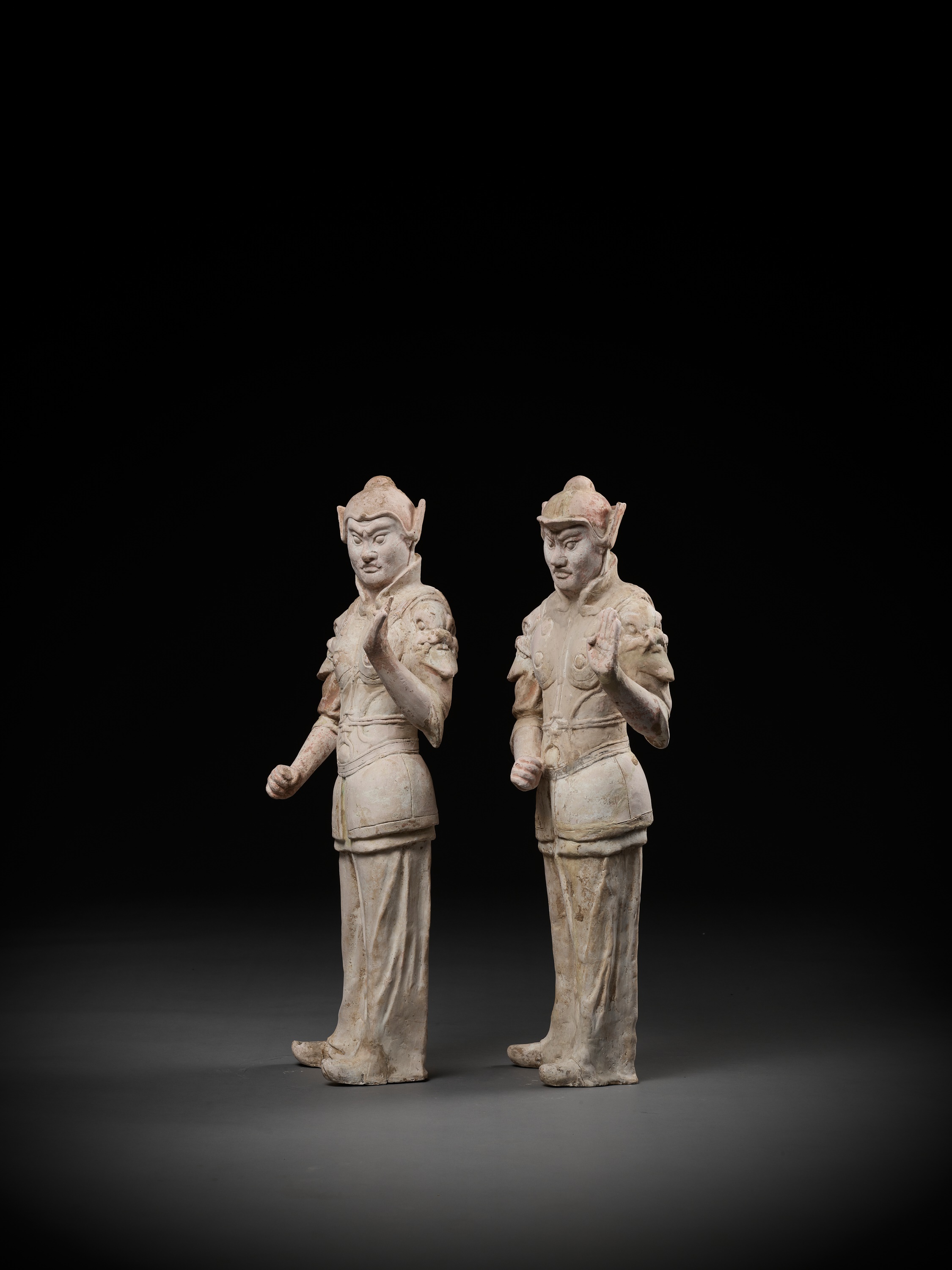 A PAIR OF LARGE POTTERY GUARDIAN FIGURES, WUSHIYONG, TANG DYNASTY - Image 8 of 12