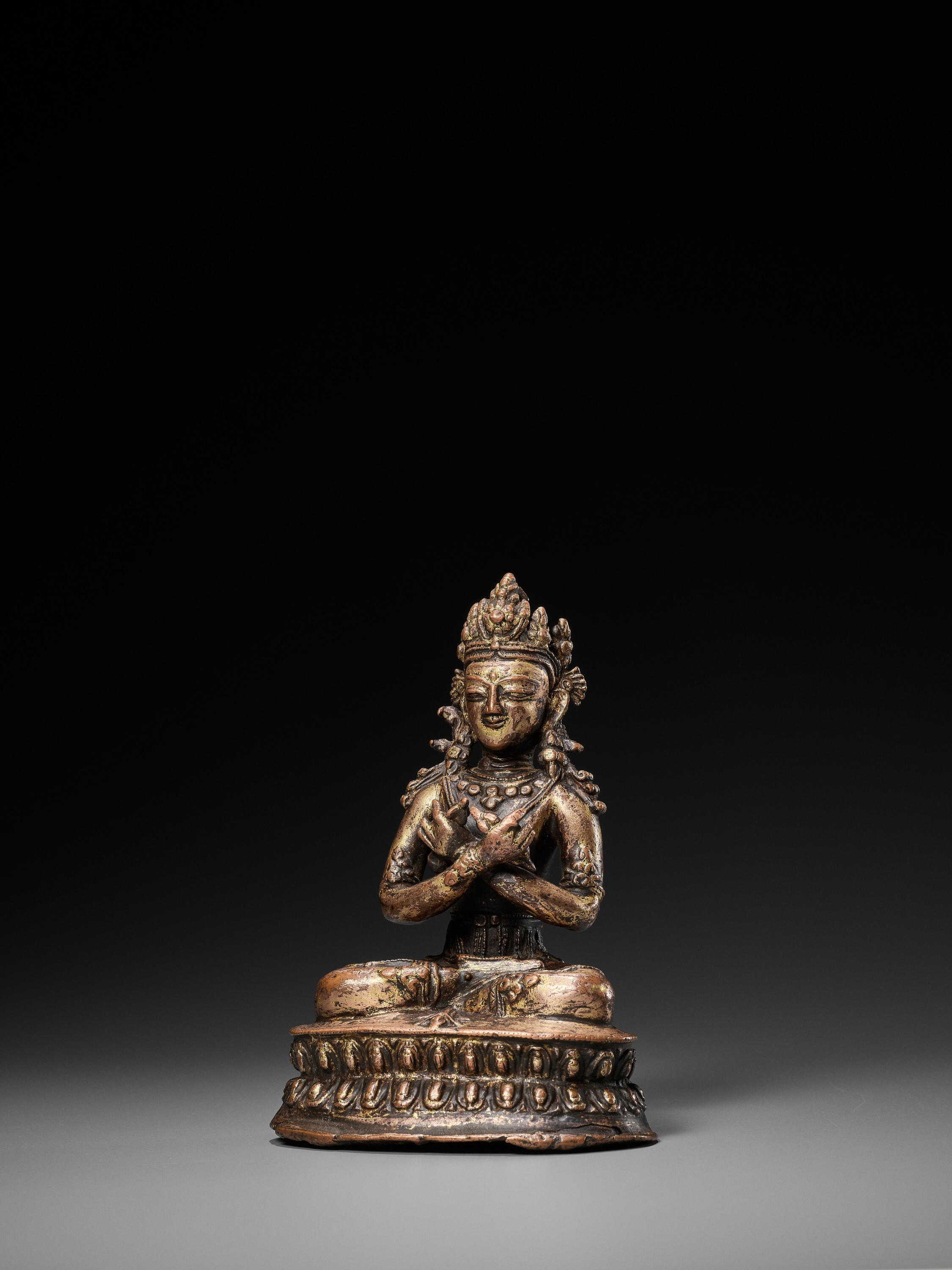A GILT COPPER-ALLOY FIGURE OF VAJRADHARA, 15th-16TH CENTURY OR EARLIER - Image 6 of 13