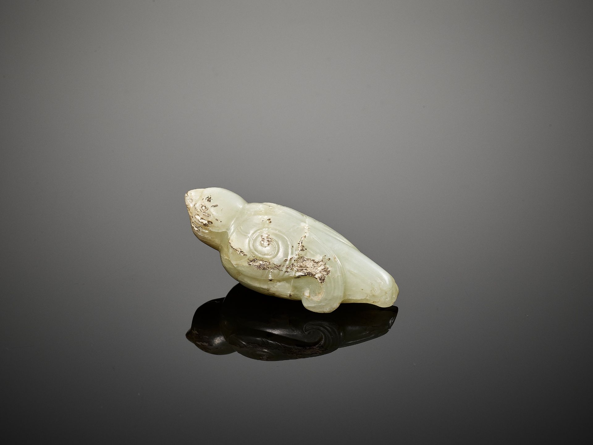 A CELADON JADE 'BIRD' PENDANT, SONG DYNASTY - Image 8 of 11