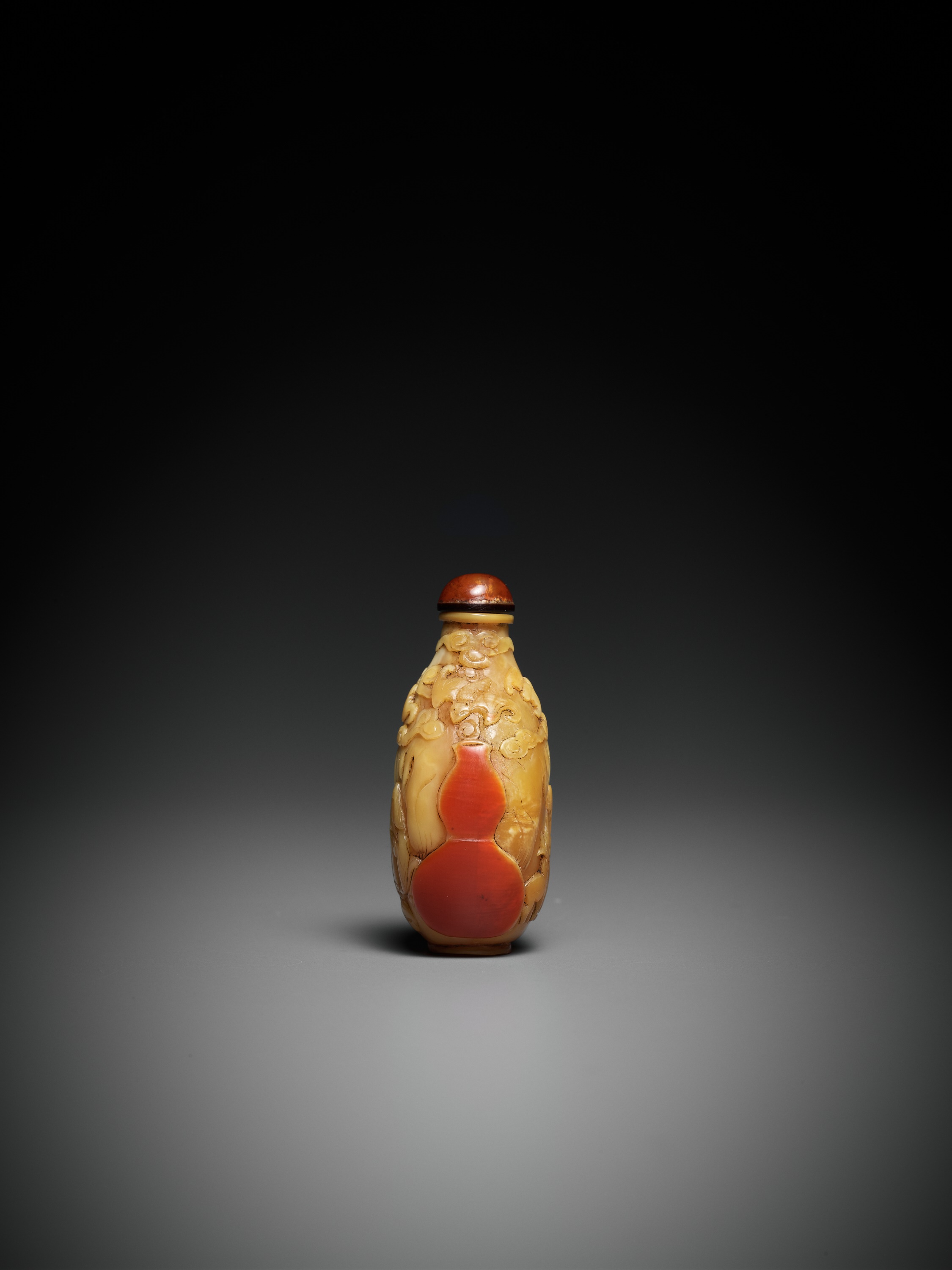 A RARE HORNBILL 'SANXING' SNUFF BOTTLE, EARLY 19TH CENTURY - Image 6 of 11
