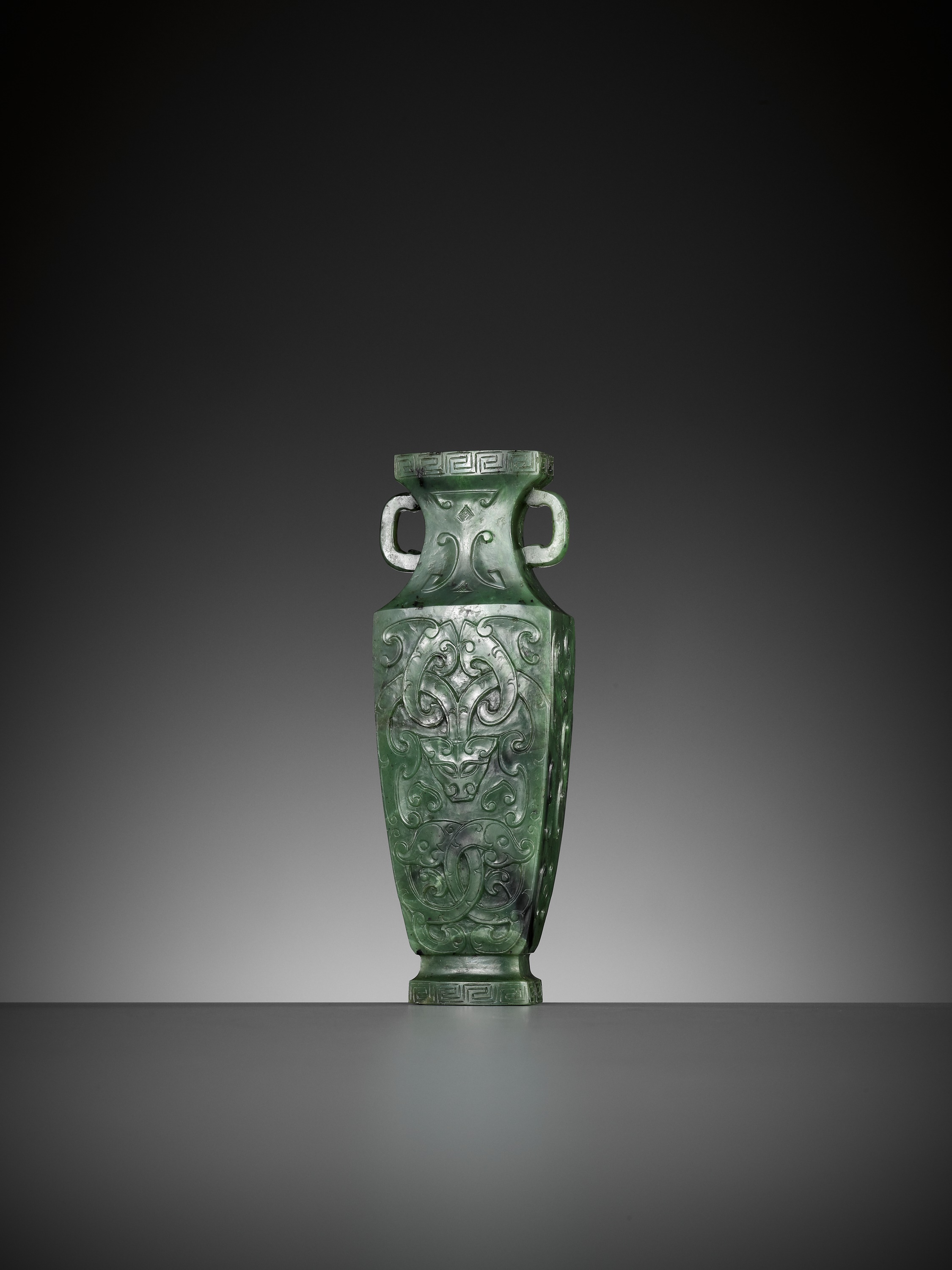 A SPINACH GREEN JADE MINIATURE 'ARCHAISTIC' VASE, 18TH-19TH CENTURY - Image 15 of 19