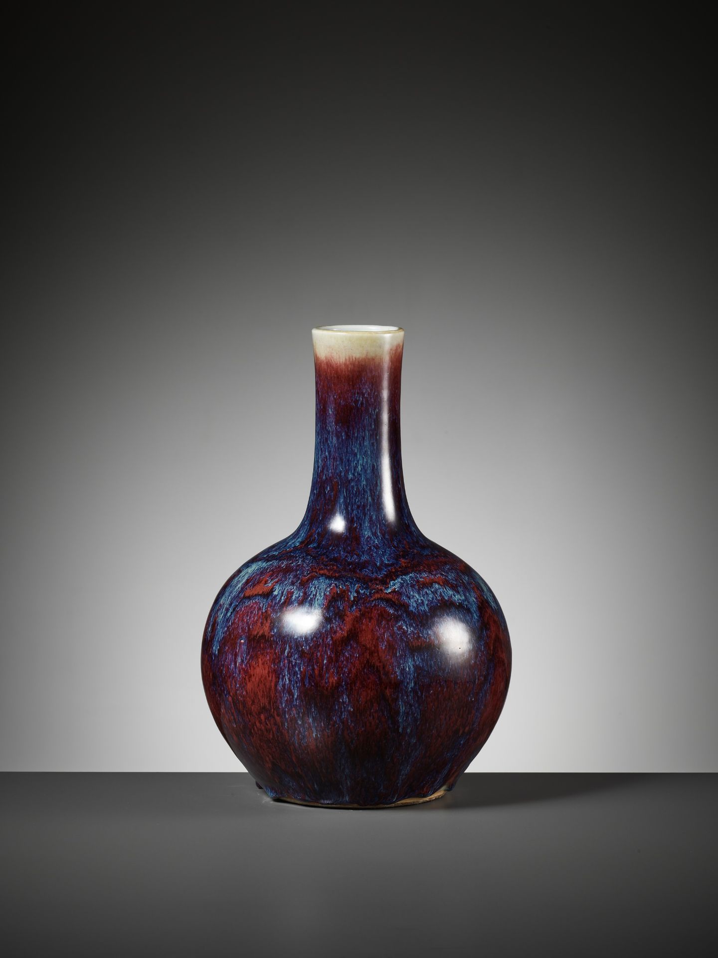 A FLAMBE GLAZED VASE, TIANQIUPING, QING DYNASTY - Bild 7 aus 10