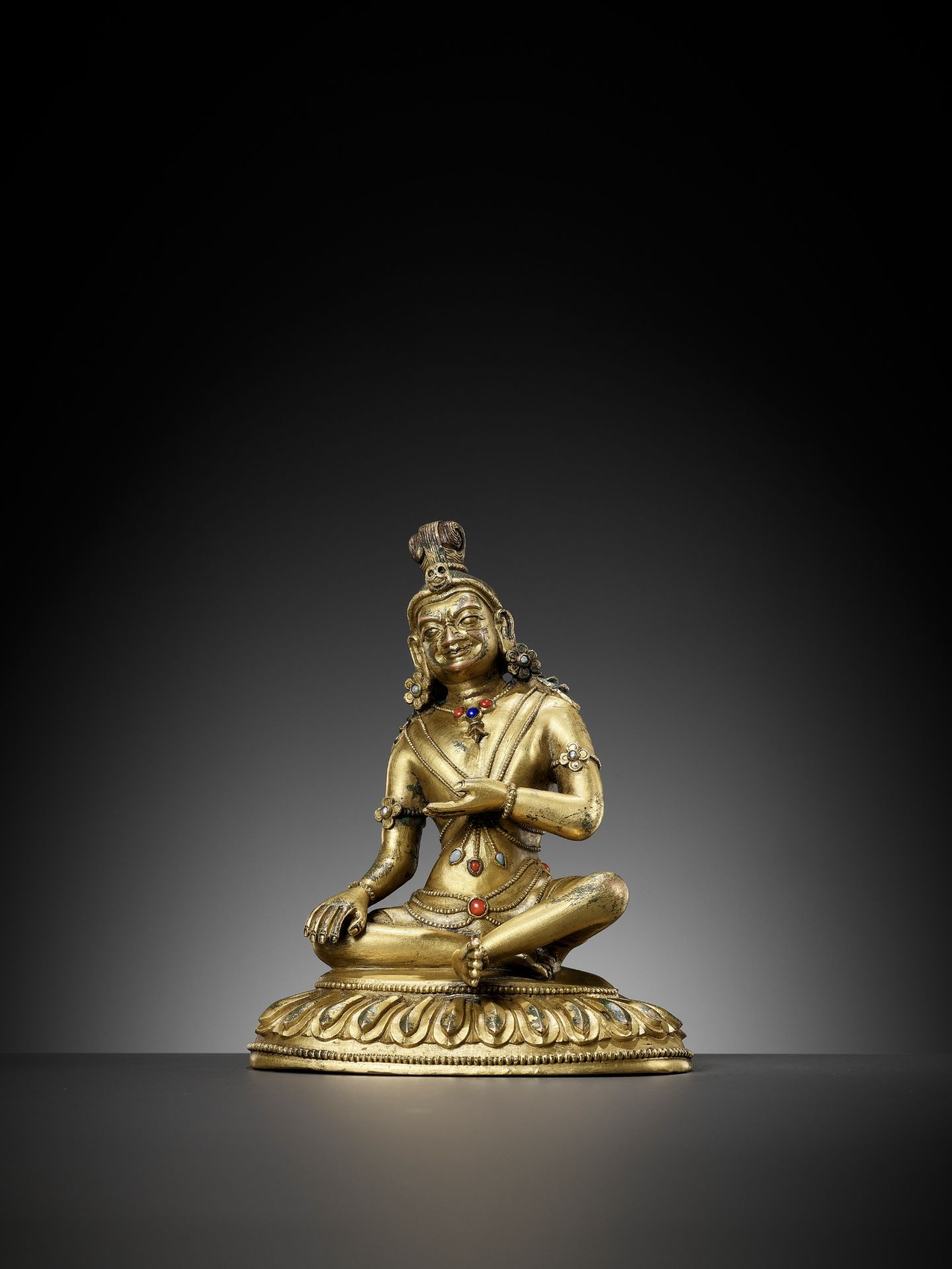 A BRONZE FIGURE OF A MAHASIDDHA - Image 6 of 12