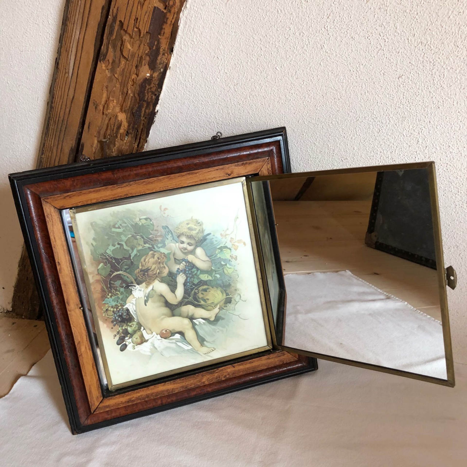 Spiegel, zum Aufklappen, Engelmotiv, Grösse: 35 x 35 cm; zum Hängen und Stellen - Bild 5 aus 8