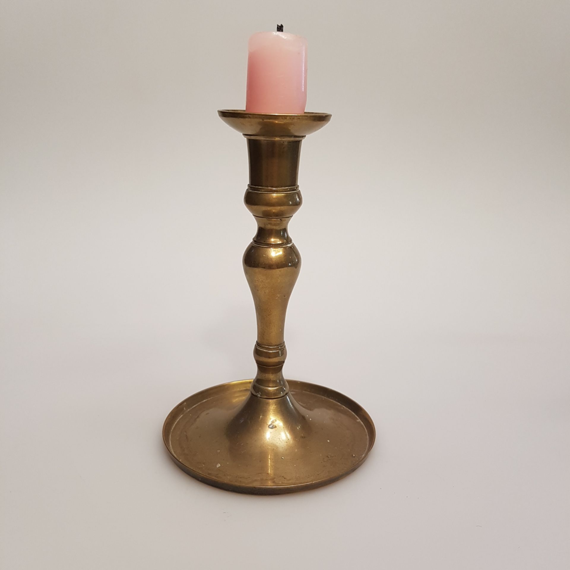 Messing, Kerzenständer, Biedermeier, H: 13 cm