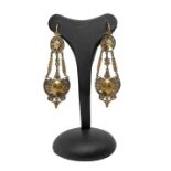 Important gold pendant earrings
