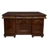 Low Victorian sideboard in solid mahogany, Late 19th century
