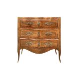 Louis XV chest of drawers with three rosewood drawers, XVIII Century
