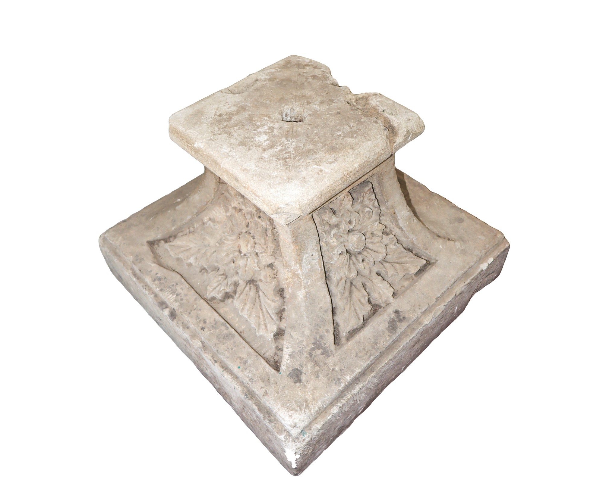 White stone plinth with flower decorations on the sides, XVIII century - Image 4 of 5