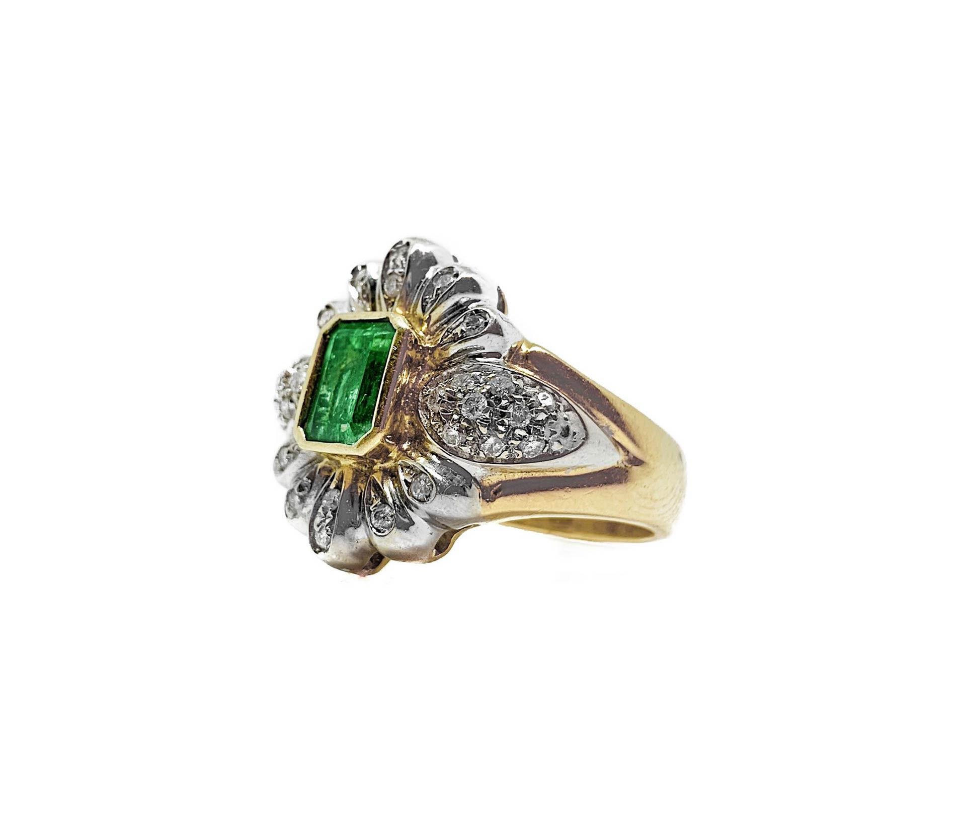 Ring in yellow gold, diamonds and emeralds - Image 3 of 6