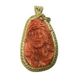 Important coral cameo with gold base depicting Christ