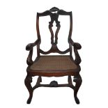 Armchair in walnut wood, XVIII century