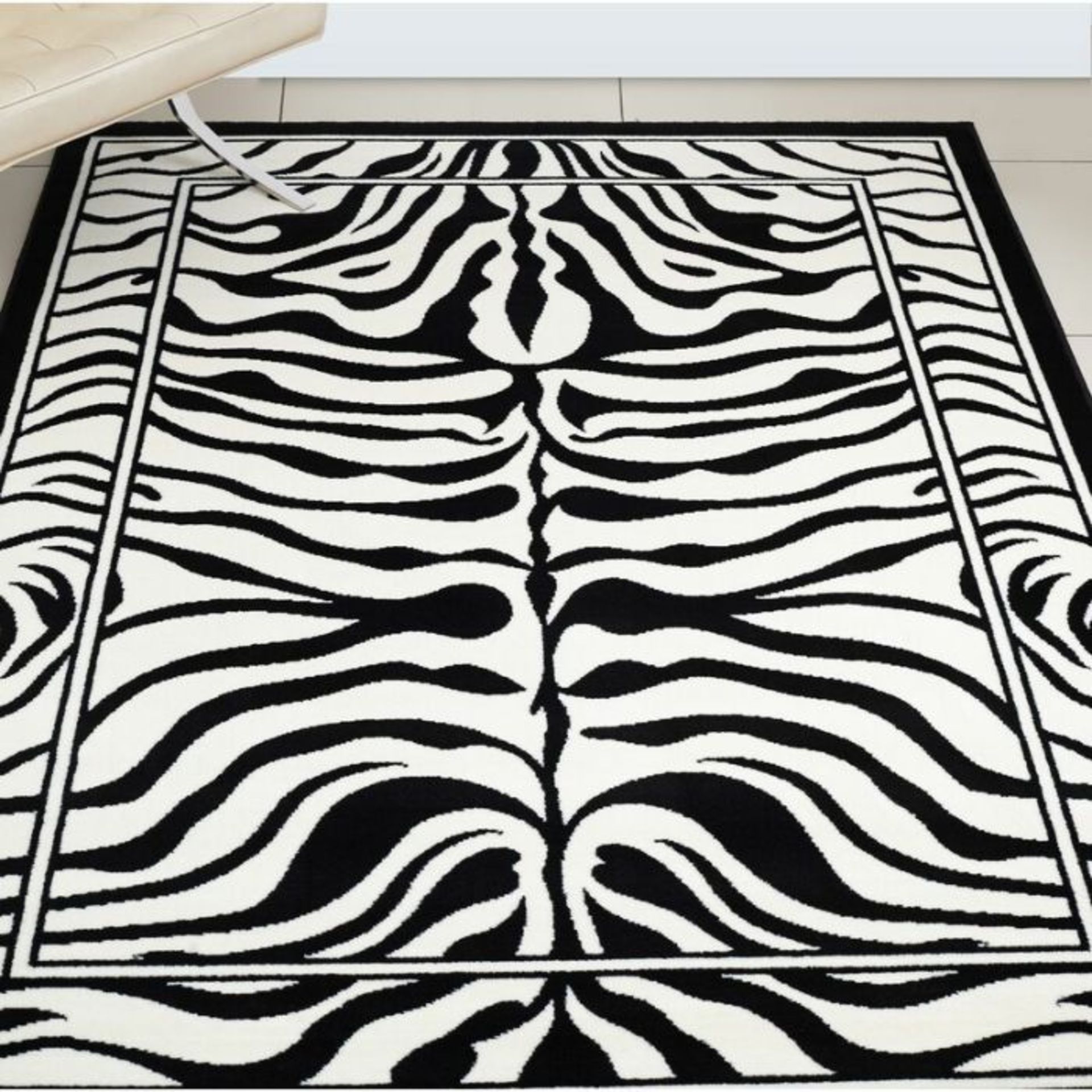 World Menagerie, Zebra Black Area Rug - RRP £23.99 (HAZL7087 - HL10 - 1/10)