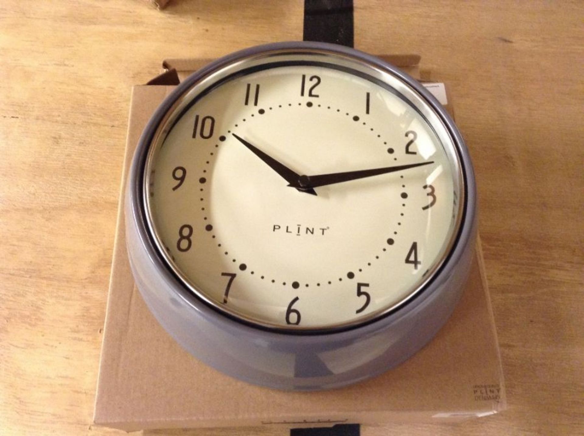 PLINT Retro Wall Clock