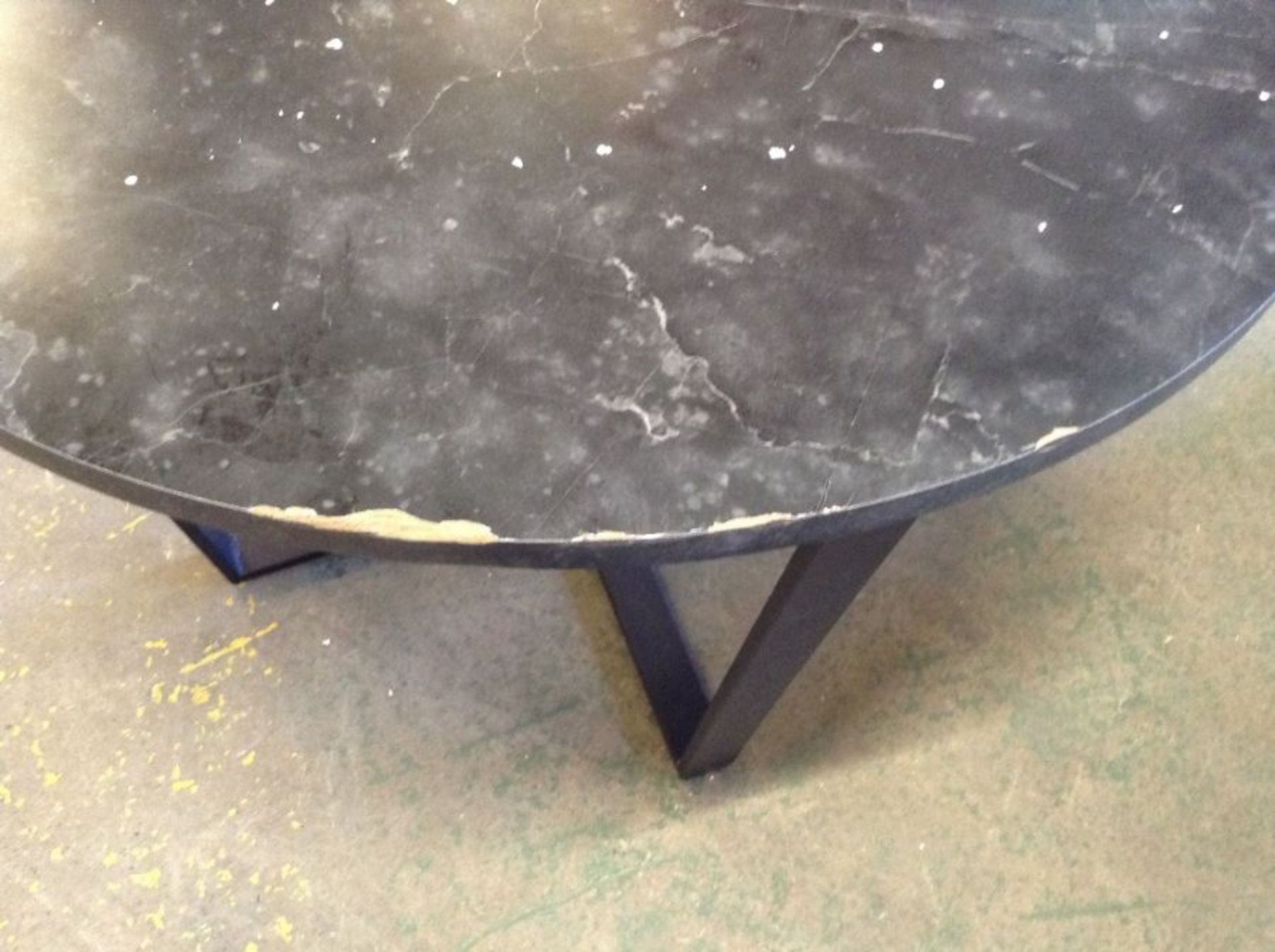 |1X||Made.com Amble 4 Seat Round Dining Table Black Marble Effect & Black RRP £279|1Q5524/15|MAD- - Image 2 of 2