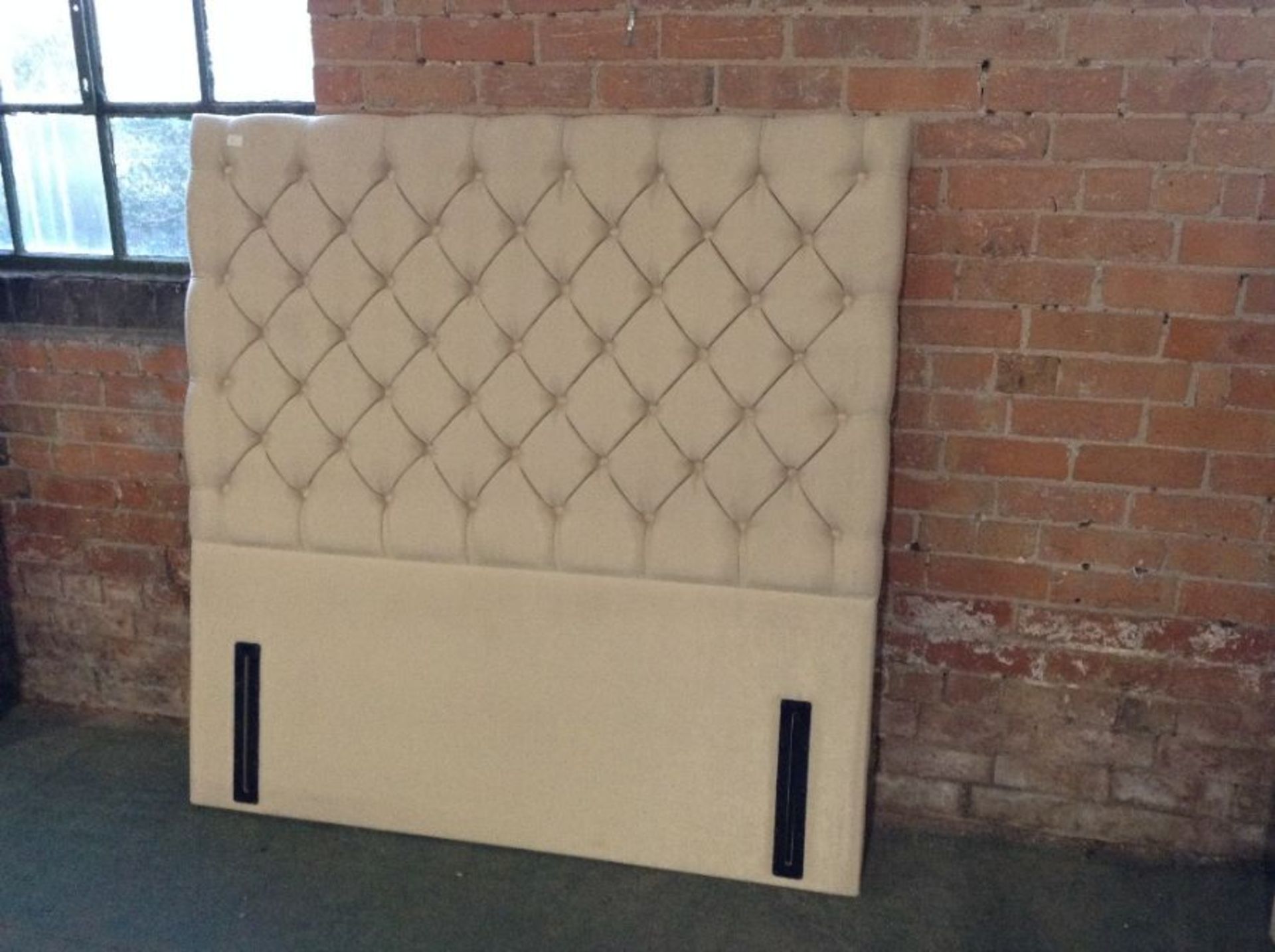 KINGSIZE HEADBOARD IN SATIN CHAMPAGNE(18)