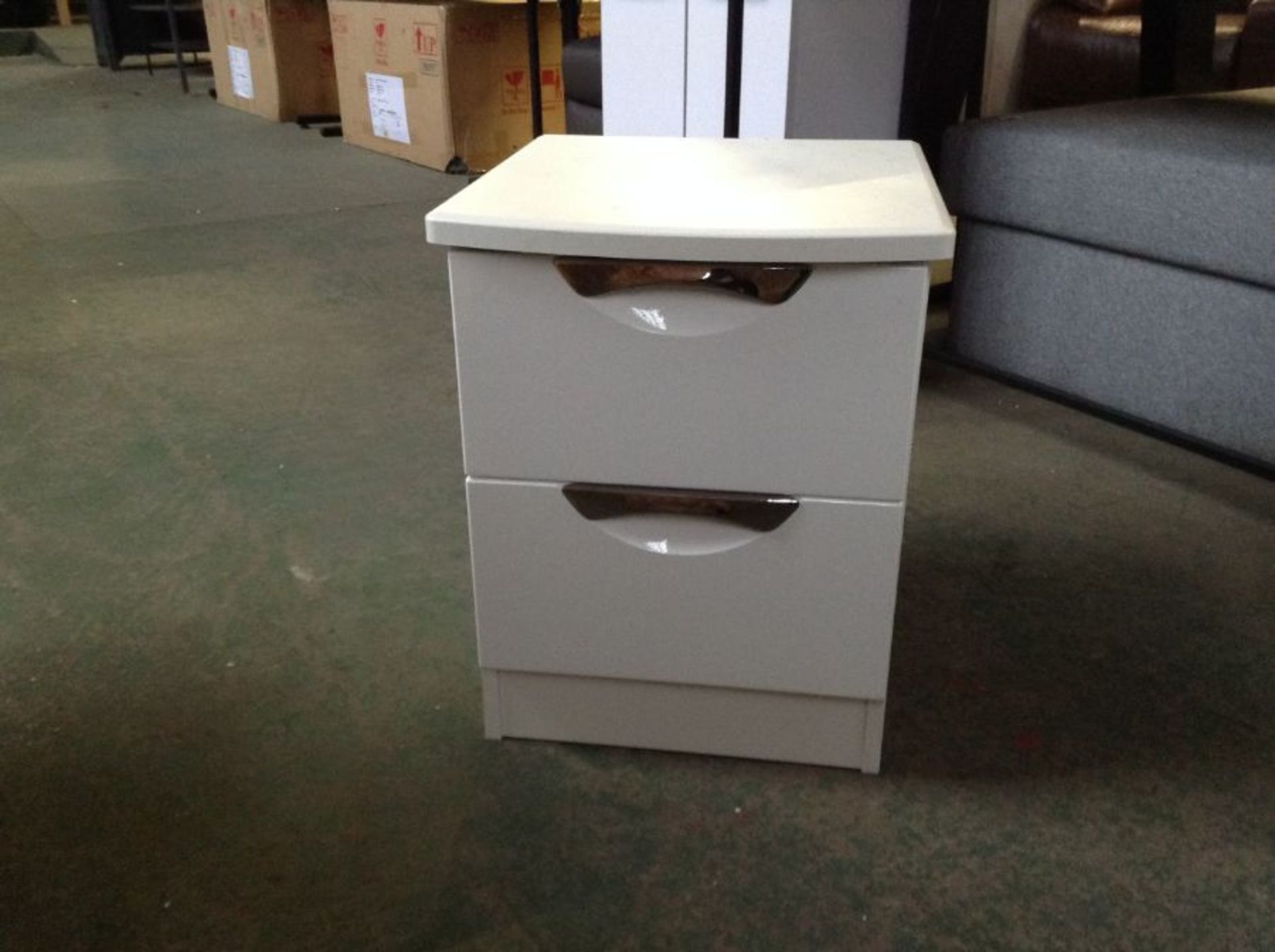 WHITE 2 DRAWER BEDSIDE