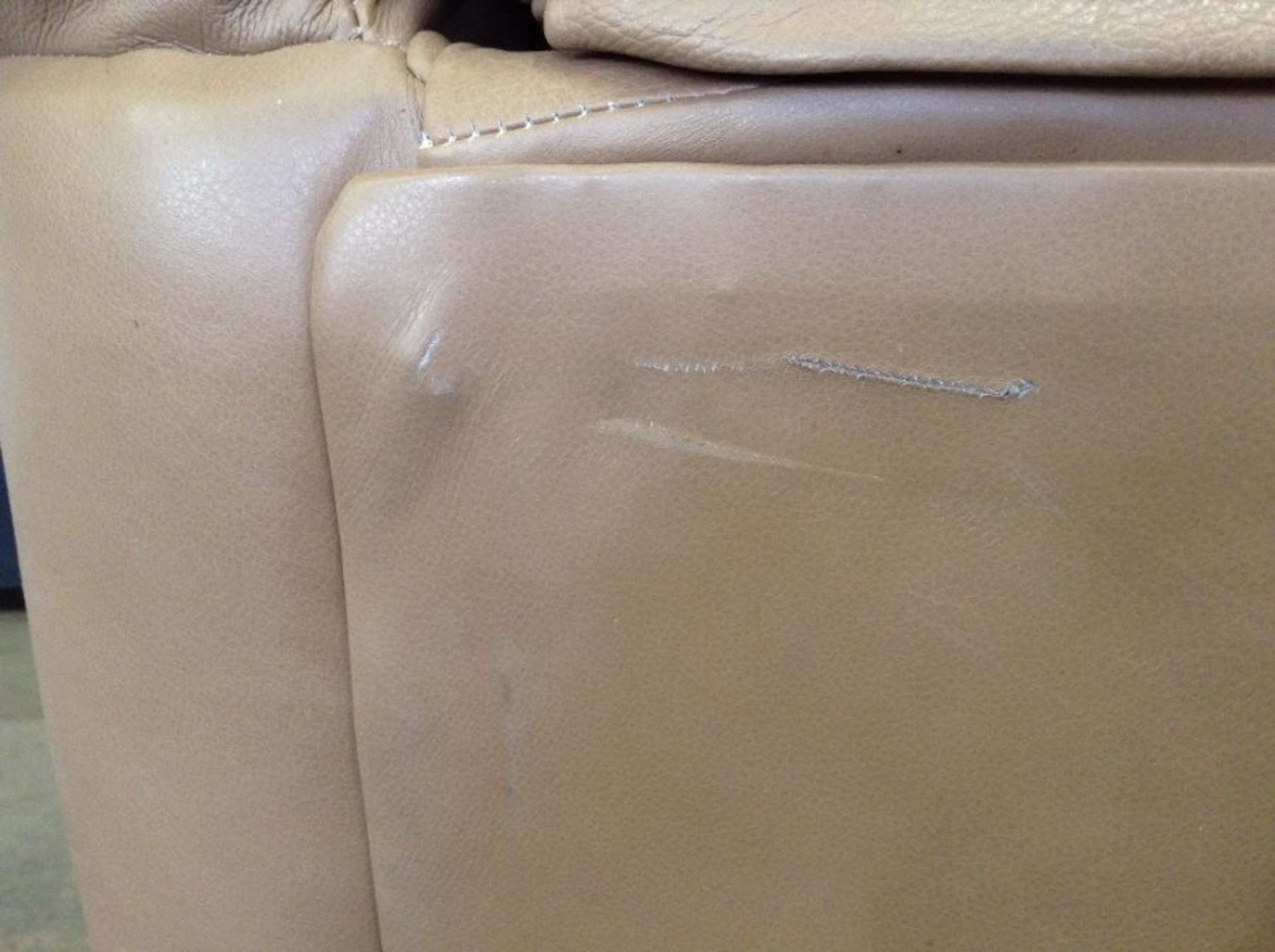DARK CREAM LEATHER HIGH BACK 2 SEATER (SMALL SCRAT - Image 3 of 3