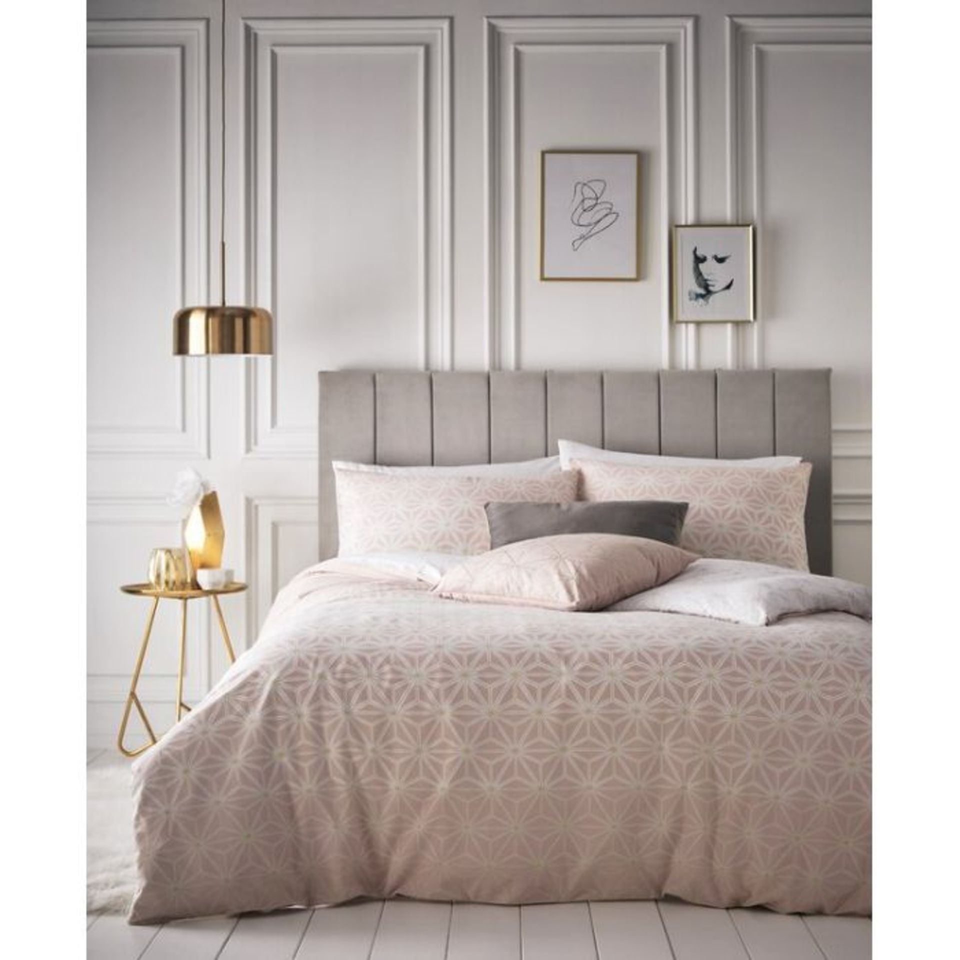 Isabelline, Sarai Duvet Cover Set (BLUSH) (KINGSIZE) - RRP £29.99 (RFZS1022 - 25832/43)