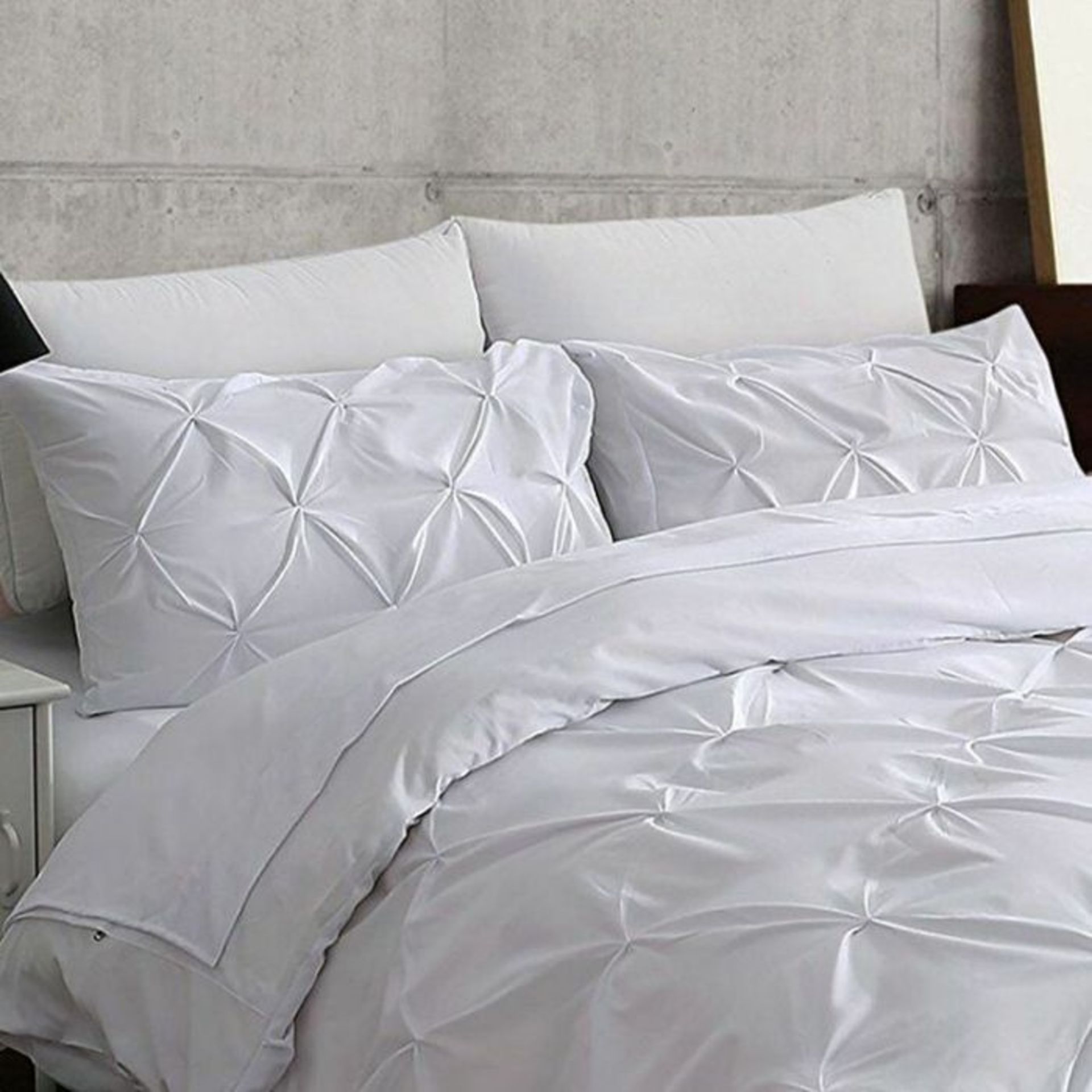 17 Stories, Amirreza 136 TC Duvet Cover Set (WHITE) (DOUBLE) - RRP £23.99(NZZZ1094 - 25847)