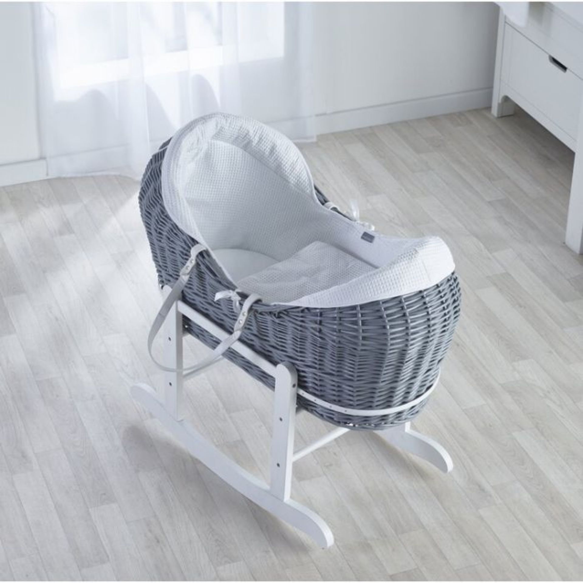 Mack + Milo, Heywood Moses Basket with Bedding (BASKET ONLY) (GREY & WHITE) - RRP £72.99 (FRIG3630 -