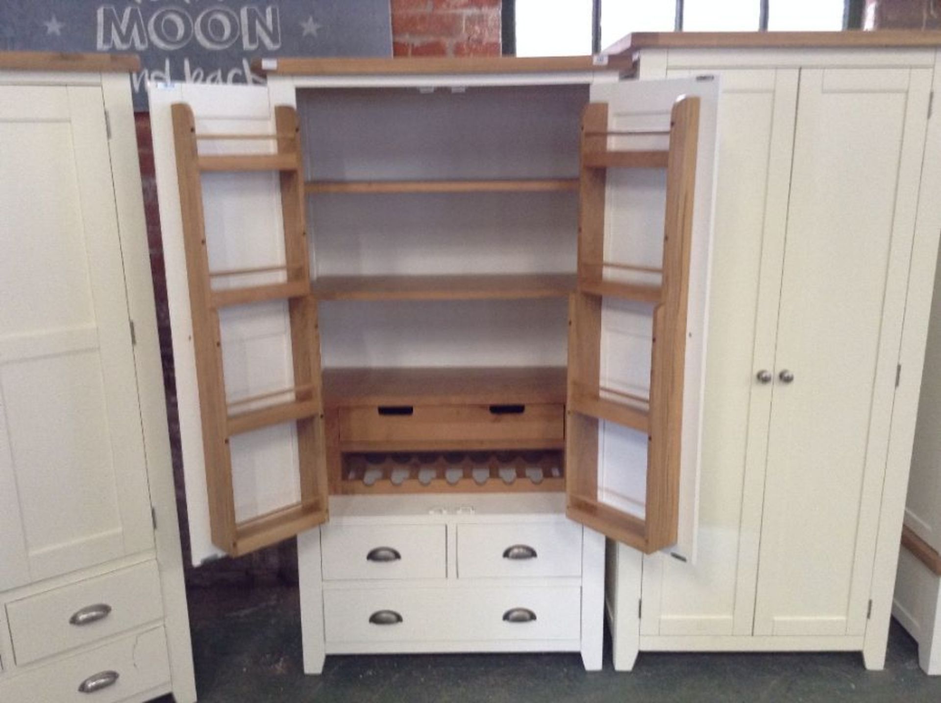 Hampshire IVORY Painted Oak Large Larder Unit(DAMA - Image 2 of 6