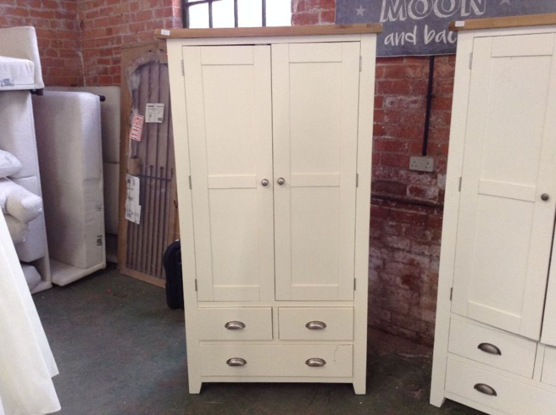 Hampshire IVORY Painted Oak Large Larder Unit(DAMA