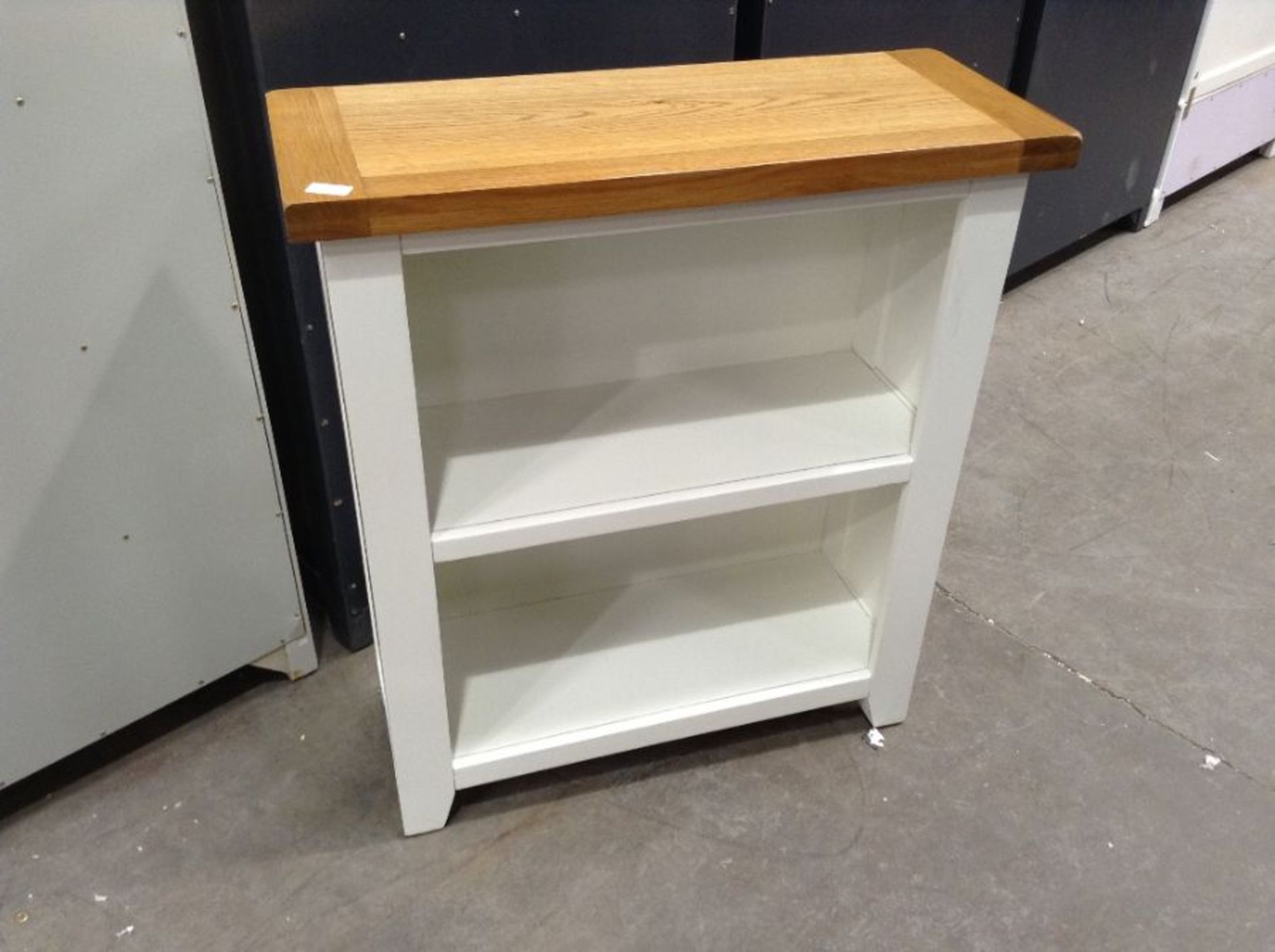 HAMPSHIRE WHITE & OAK SMALL BOOKCASE