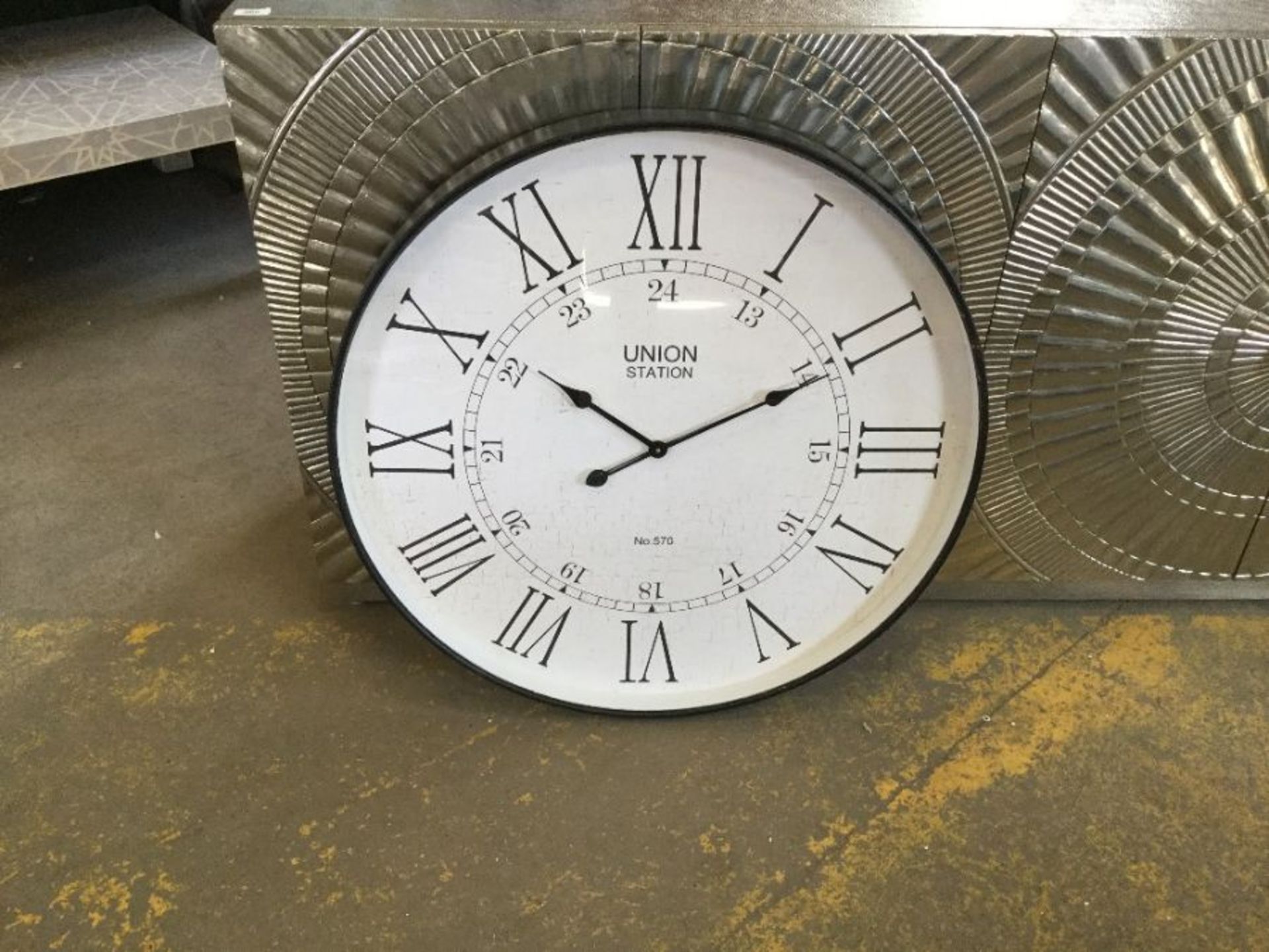 Antique Grey Wall Clock RRP -£188 (QC 3 -703148)