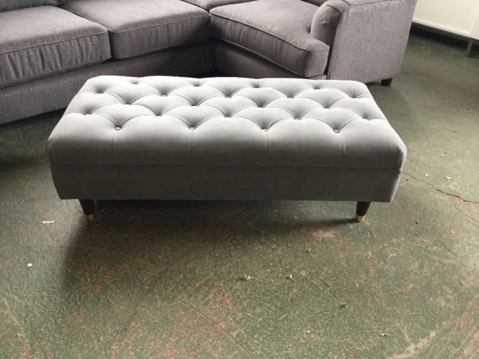 GREY LEATHER LARGE FOOTSTOOL (P-14 W01166130)