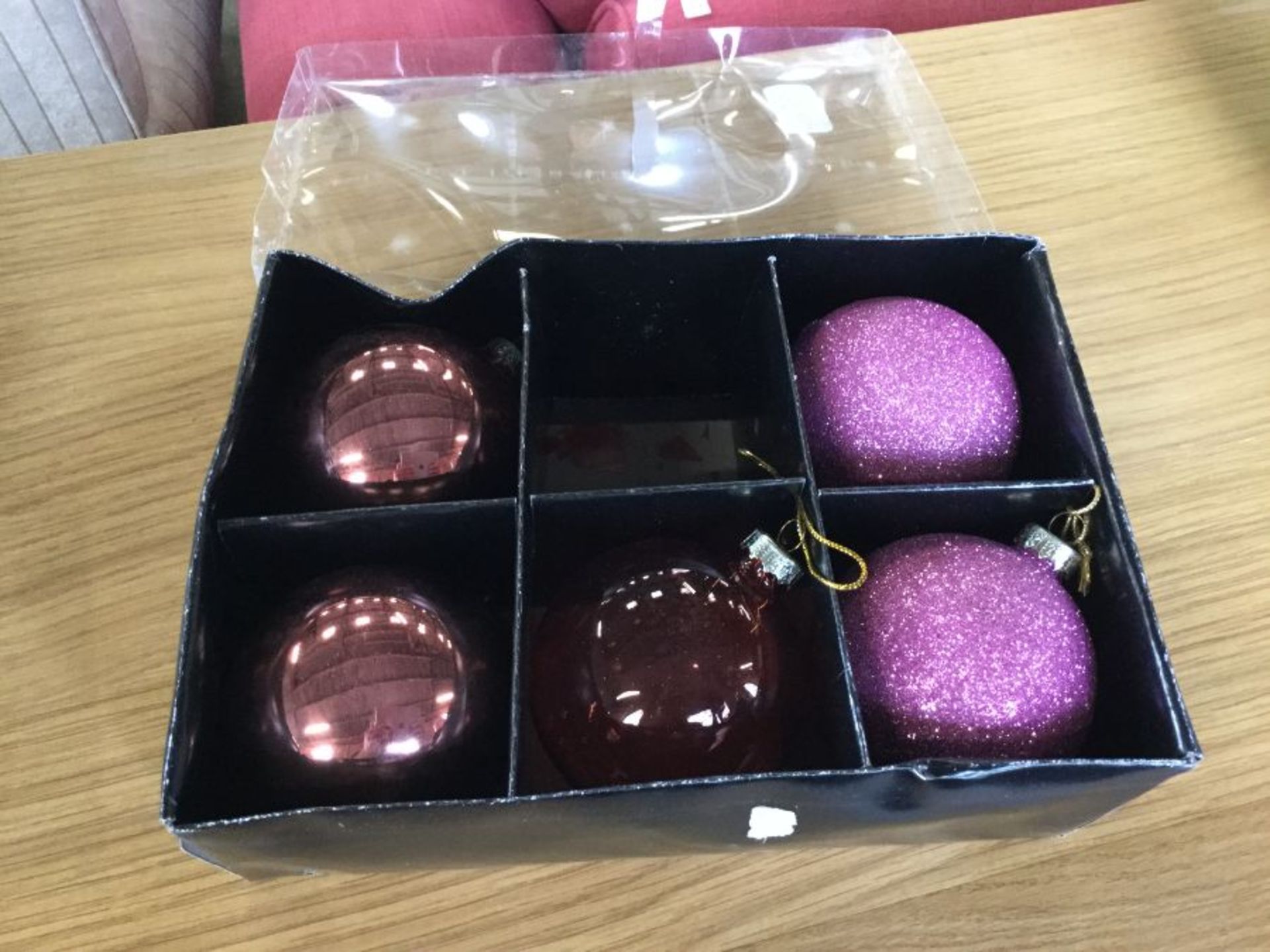 Oct Promo - Set Of 5 Pink Large Baubles - Xmas - RRP £7.95 (400 - 820102)