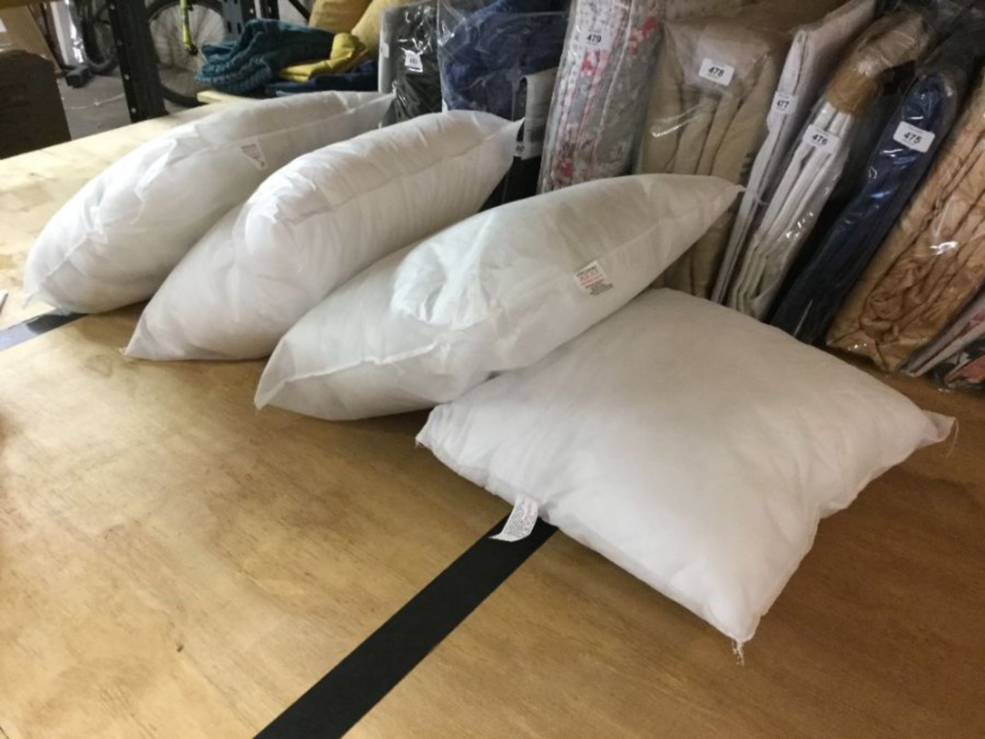 4 X CUSHION INNERS