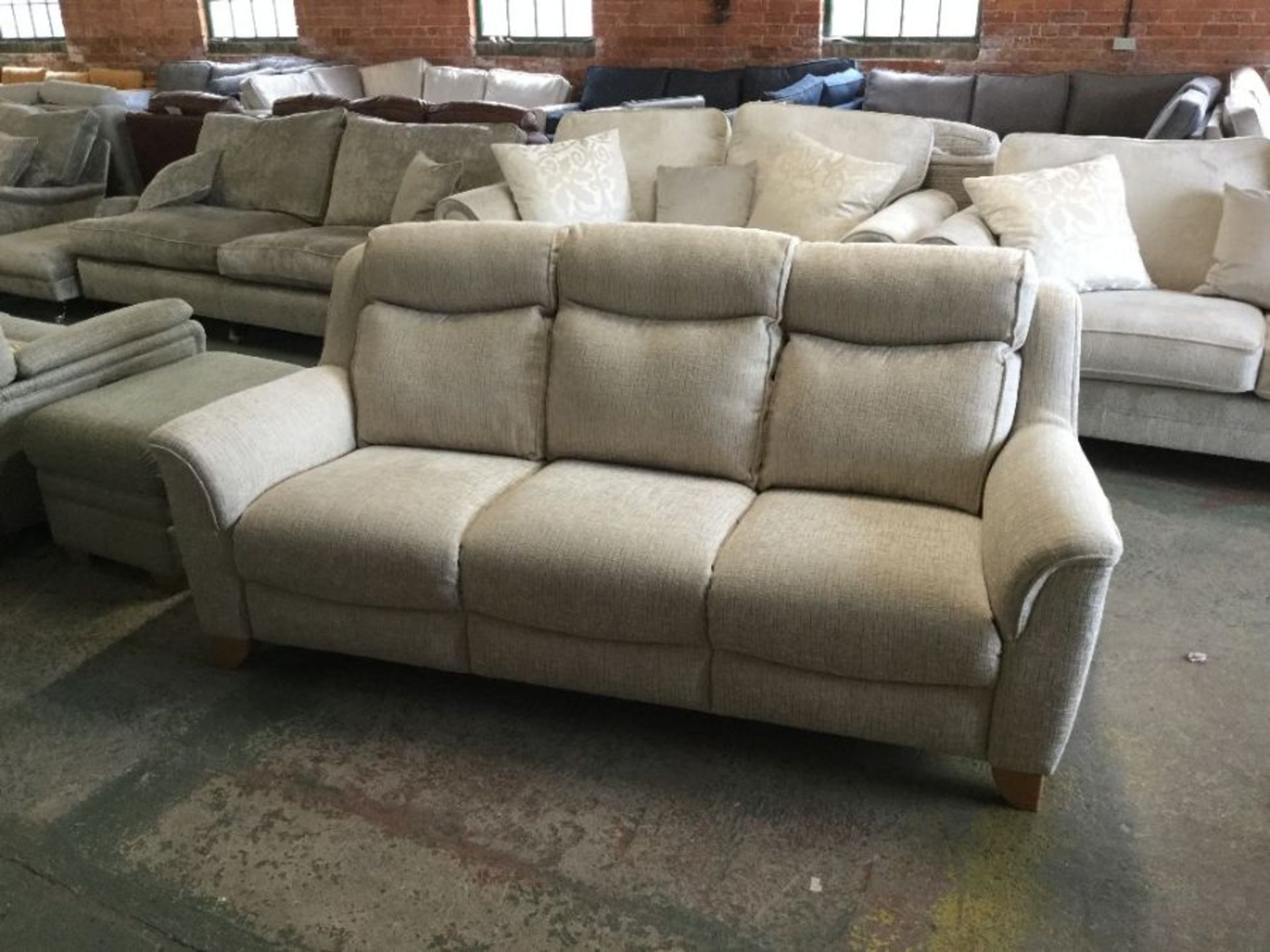 NATURAL PATTERNED HIGH BACK 3 SEATER SOFA (P17-WO1 - Image 2 of 2