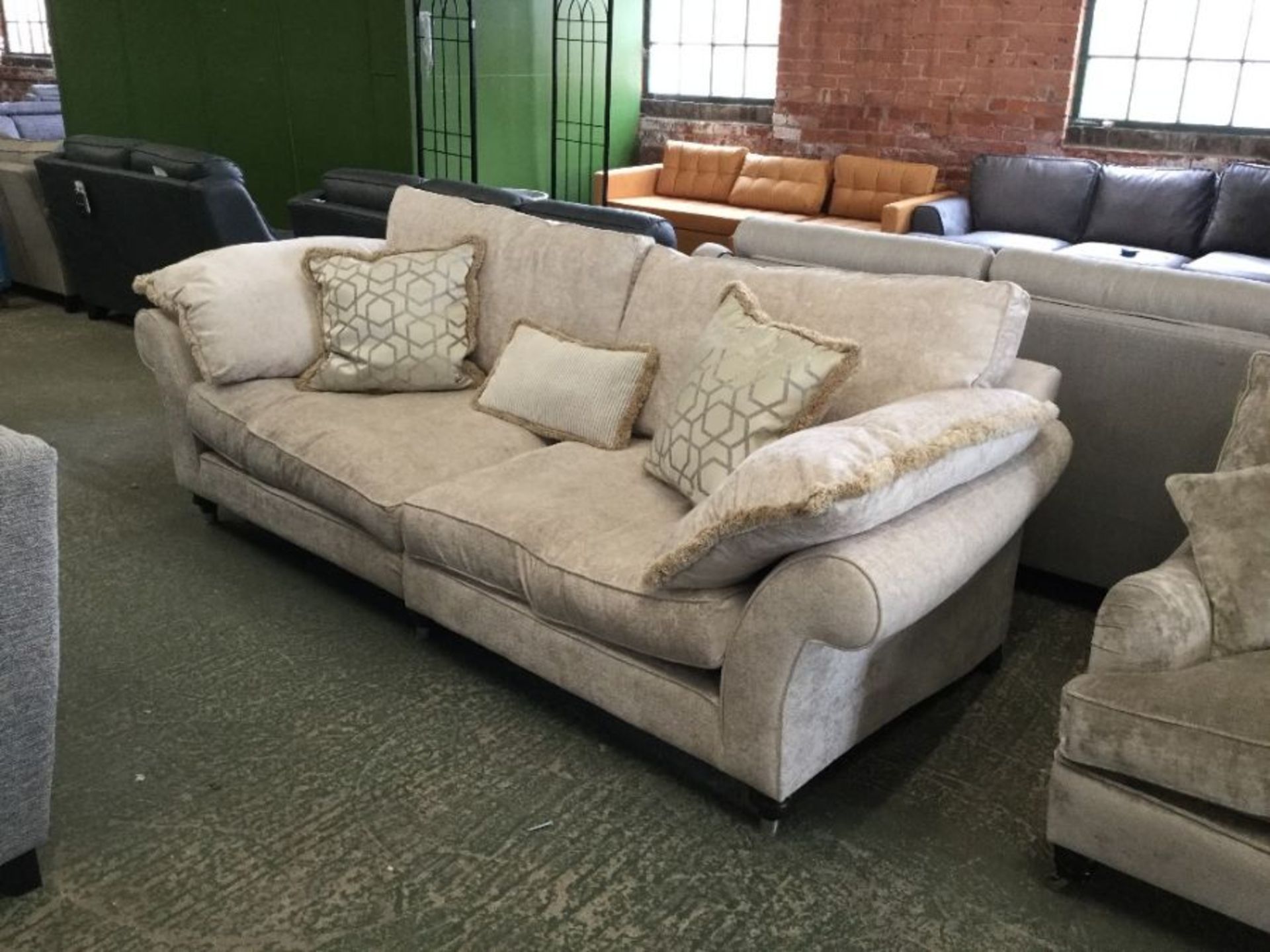 CREAM SPLIT 4 SEATER SOFA (MARKED)(P17-W010838199)