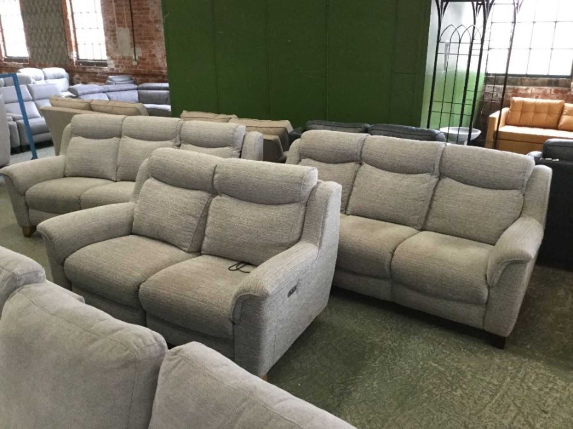 GREY PATTERNED ELECTRIC RECLINING 3 SEATER SOFA 2