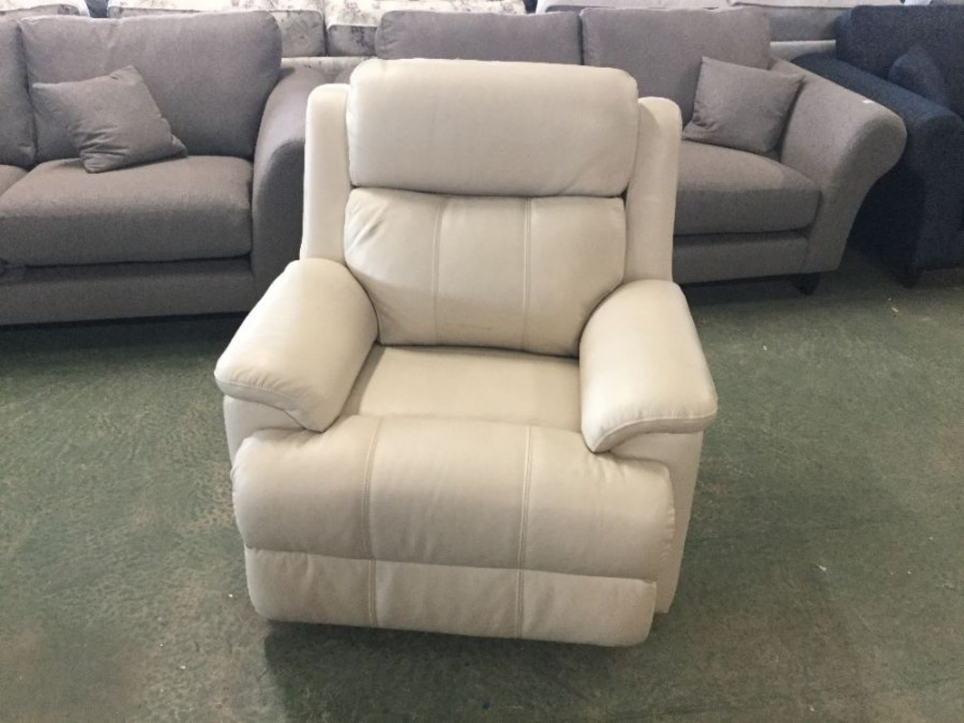 GRACEY CREAM ELECTRIC RECLINING CHAIR (S1-23)
