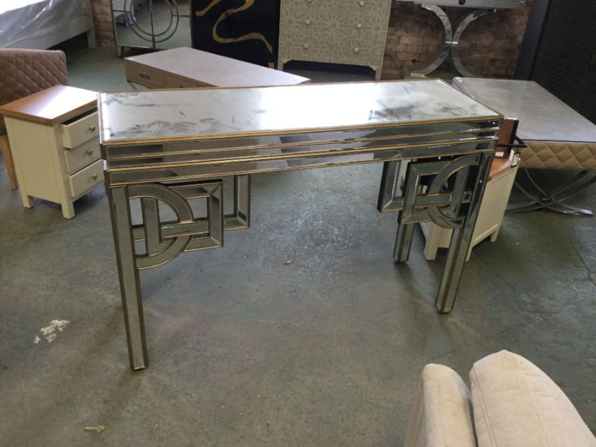 Claridge Deco Mirrored Console RRP -£1000 (70 -231150)(DAMAGE- MISSING FIXINGS)