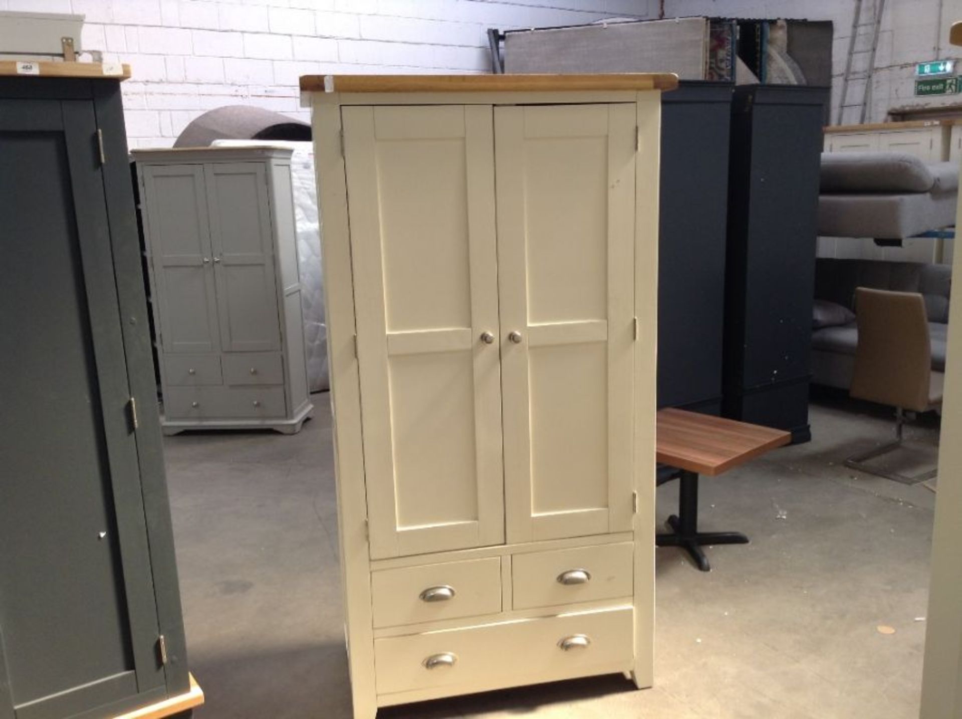 HAMPSHIRE IVORY PAINTED & OAK LARDER UNIT (DAMAGE)