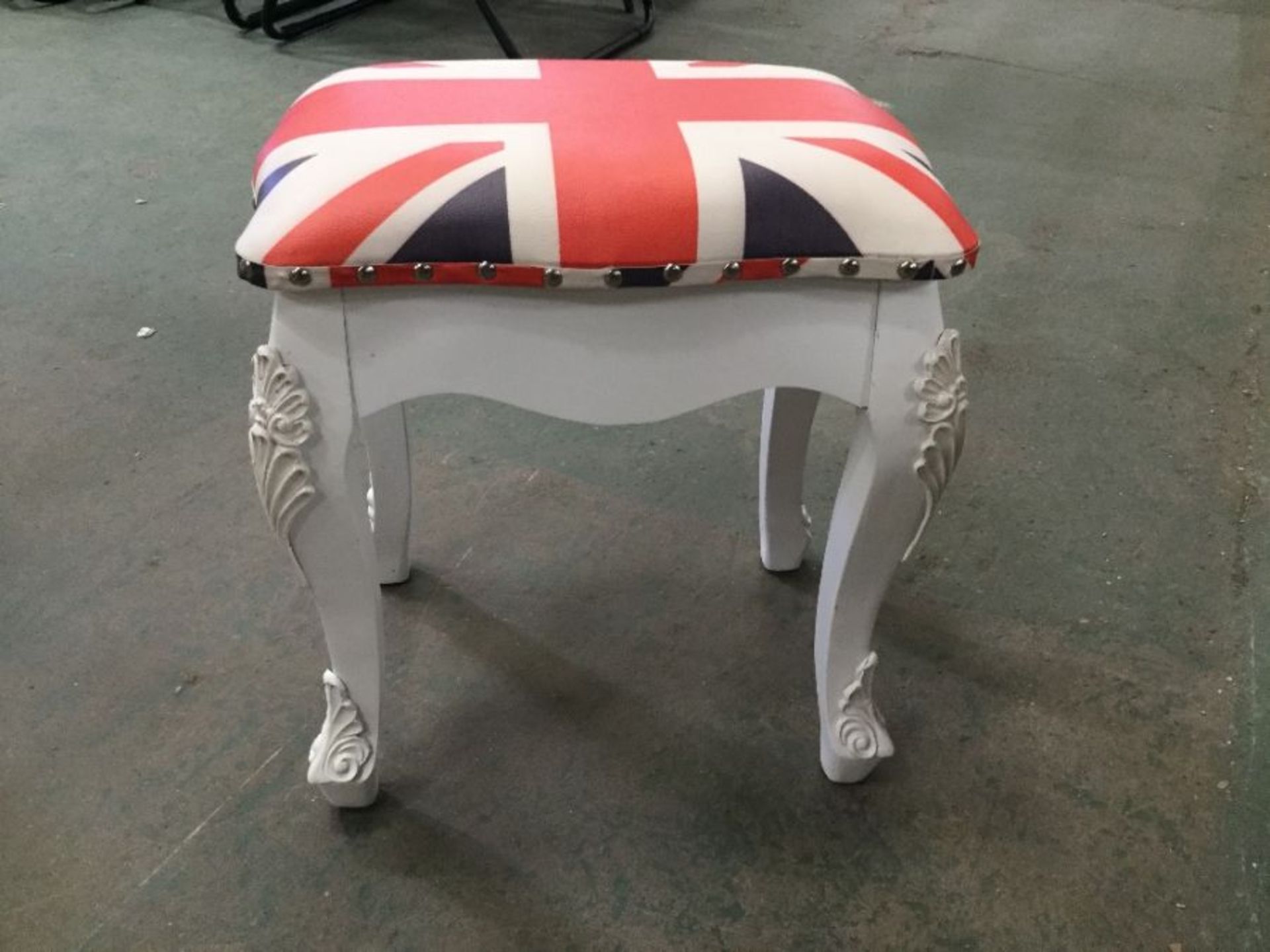 ANTIQUE WHITE UNION JACK STOOL (BOXED) (TF-908-AW)