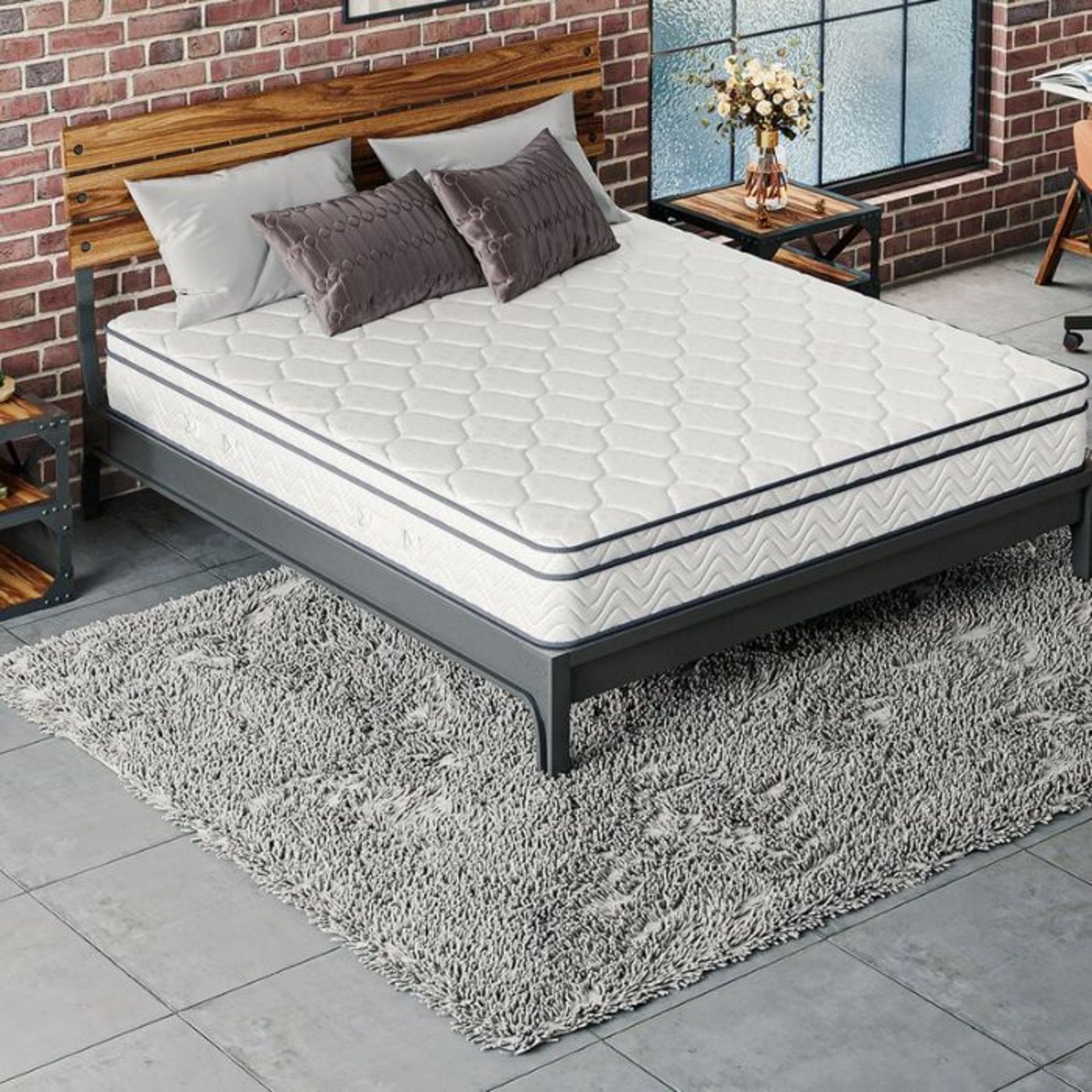 White Noise,Pro Hybrid Pocket Sprung Mattress KINGSIZE RRP -£459.99 (27322/3 -VSGA1000)(DIRTY MARK)