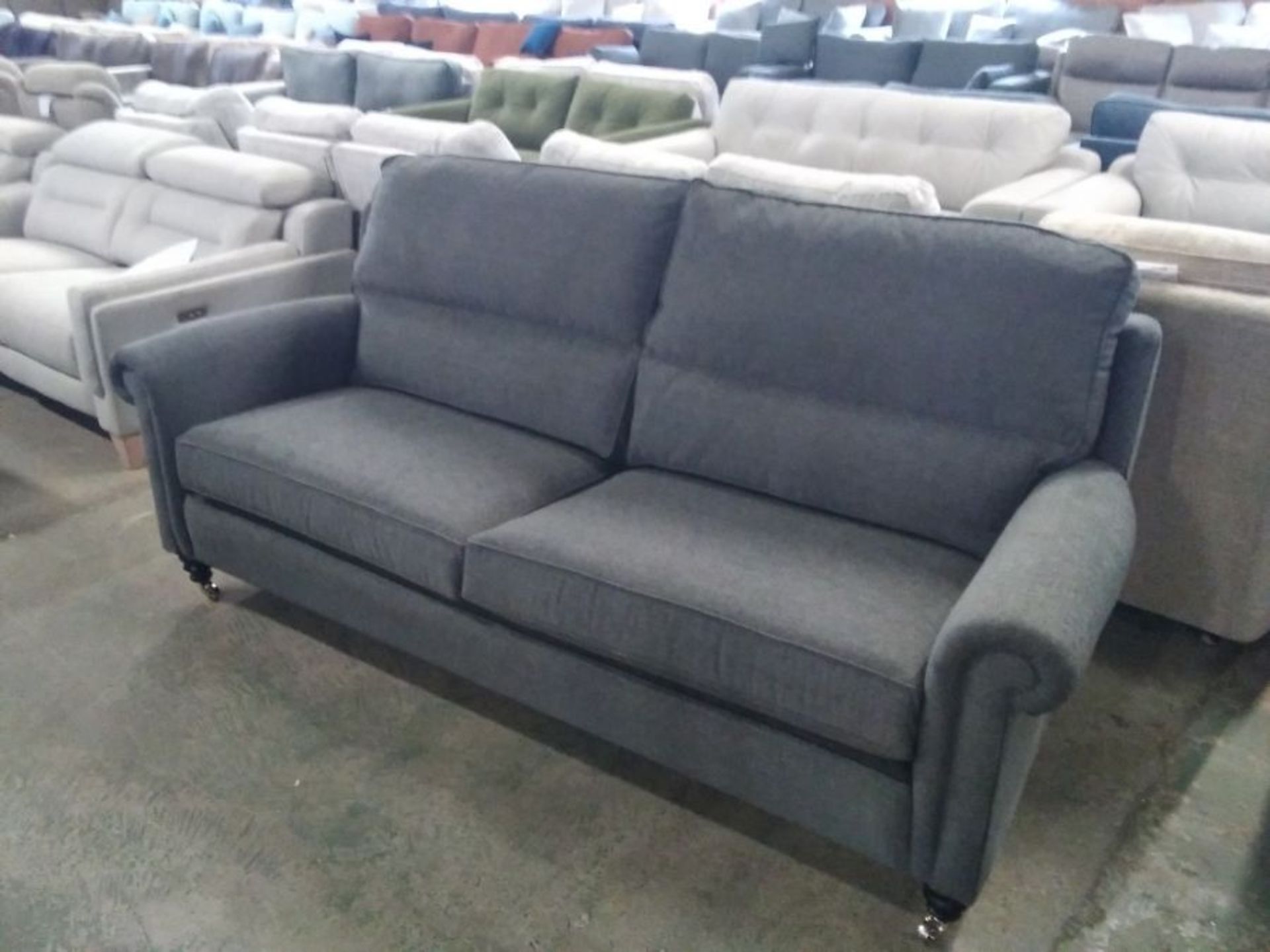 GREY LARGE 3ST SOFA (CHIP ON BACK FOOT) (P22- W010