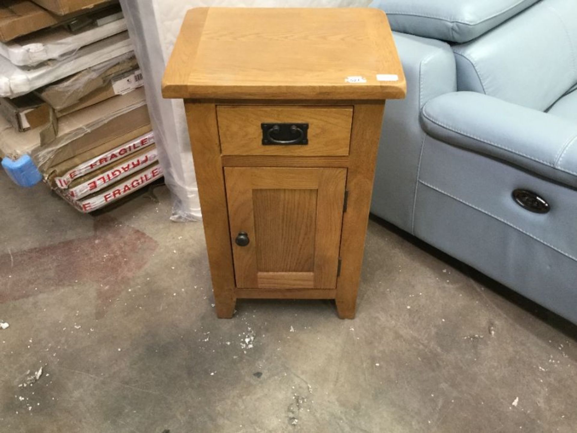 OAK 1 DRAWER CUPBOARD