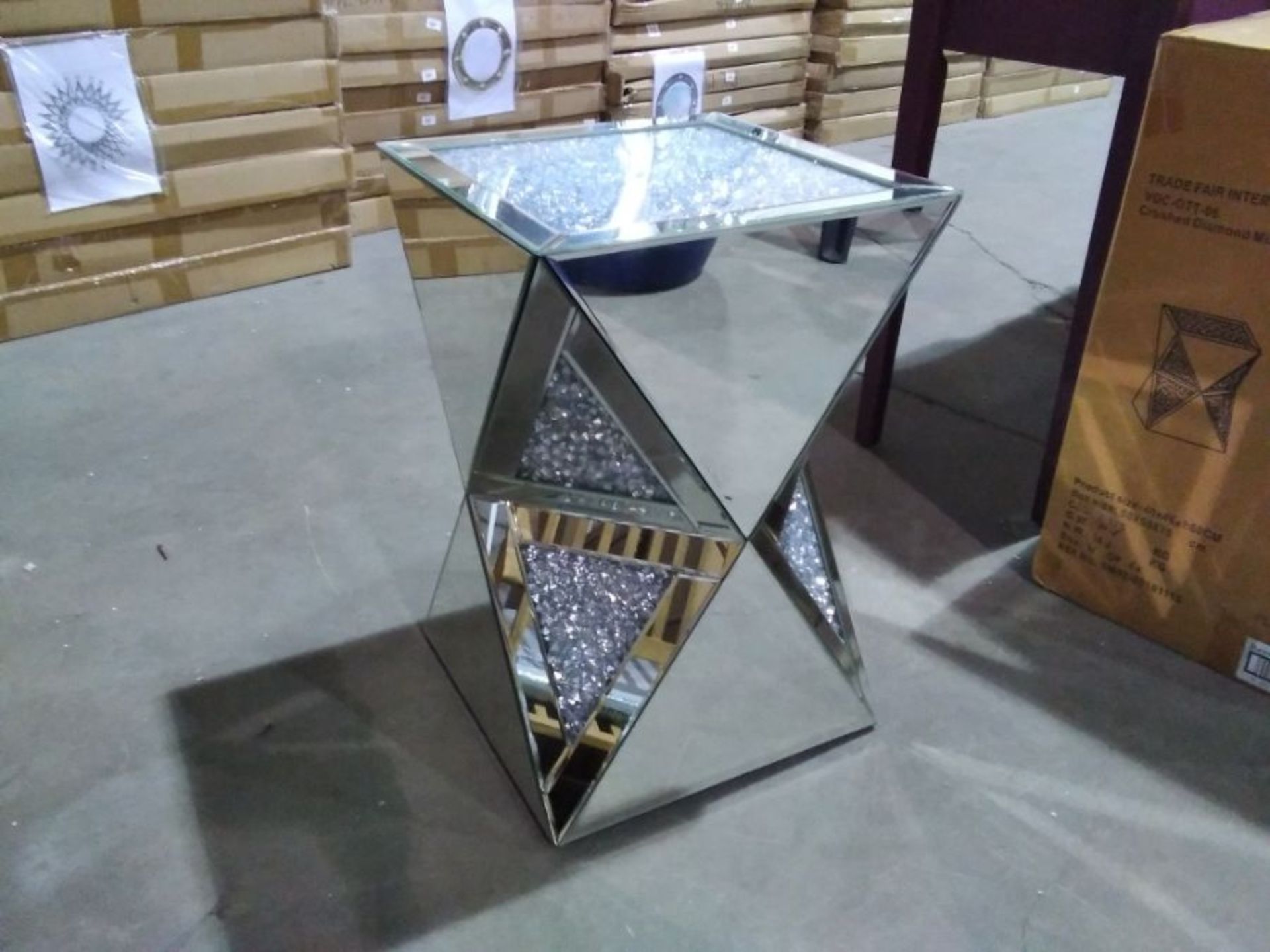 CRUSHED DIAMOND MIRROR PYRAMID SIDE TABLE (BOXED,