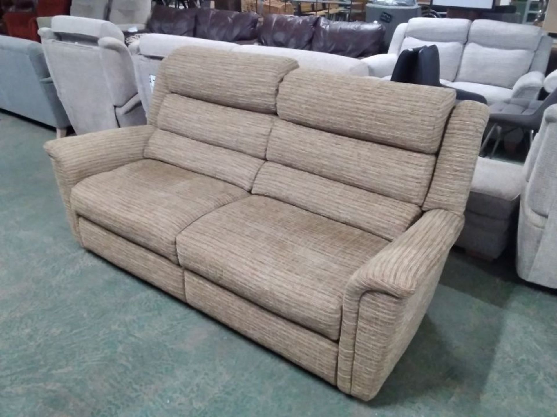 BISCUIT PATTERNED HIGH BACK 3 SEATER SOFA (TROO280 - Image 2 of 2