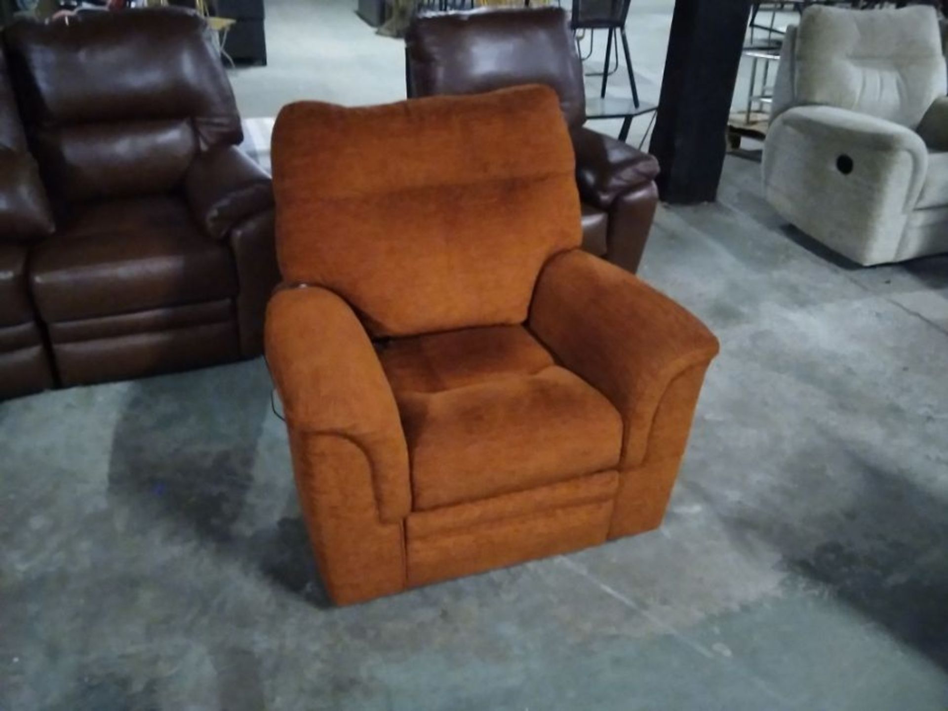 ORANGE FABRIC ELECTRIC RECLINING CHAIR (TROO2806-W - Image 2 of 2