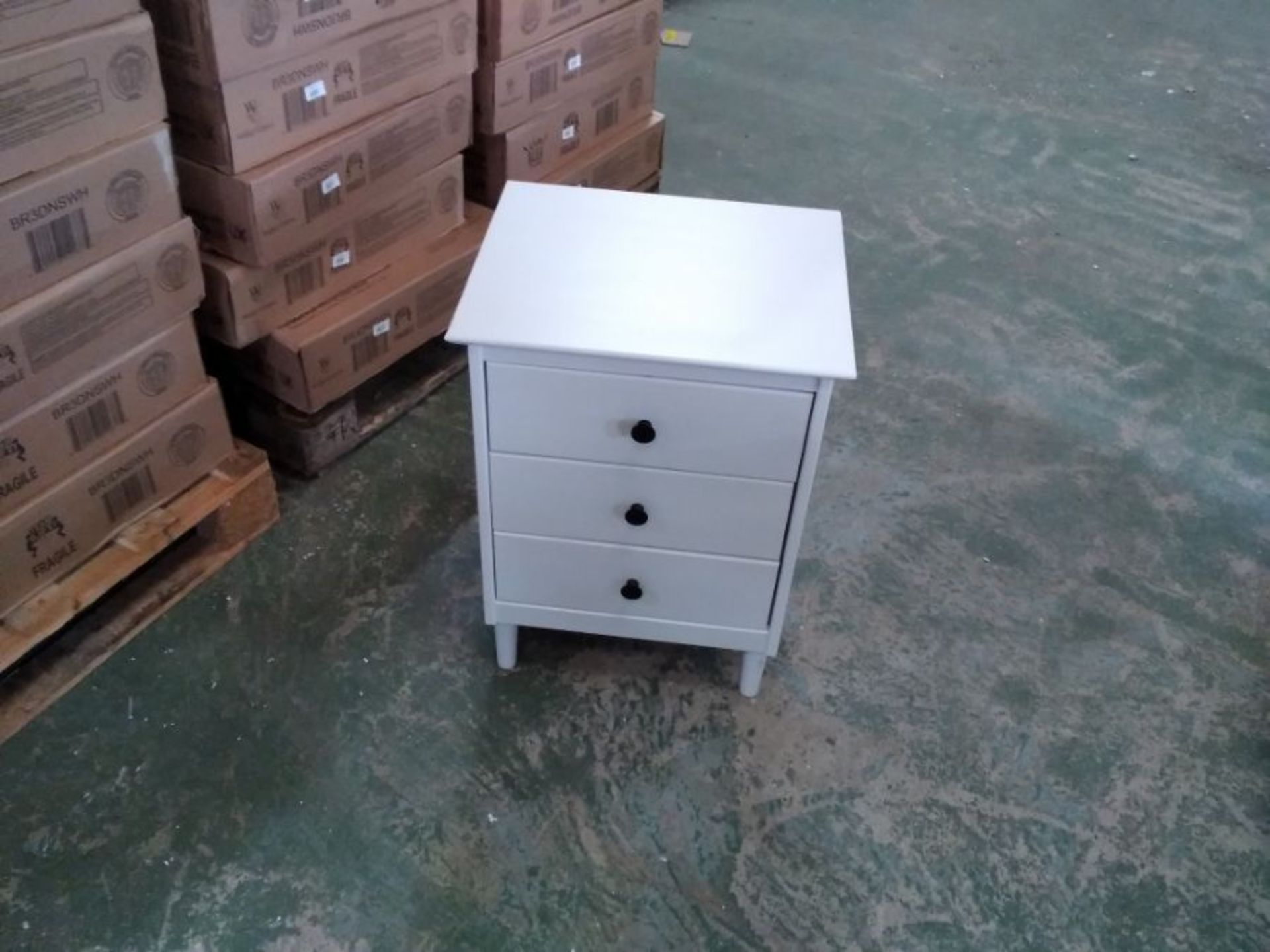 WHITE 3 DRAWER BEDSIDE (BOXED)