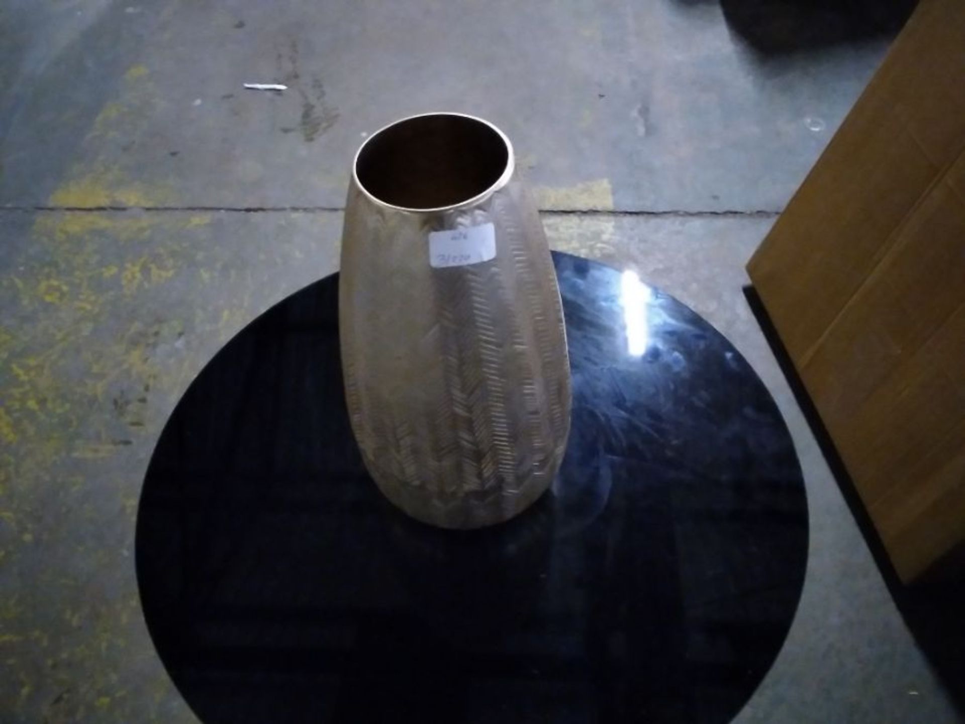 Herringbone Tapered Champagne 32cm Vase (B/220 -424 -704189)( DEFECT)