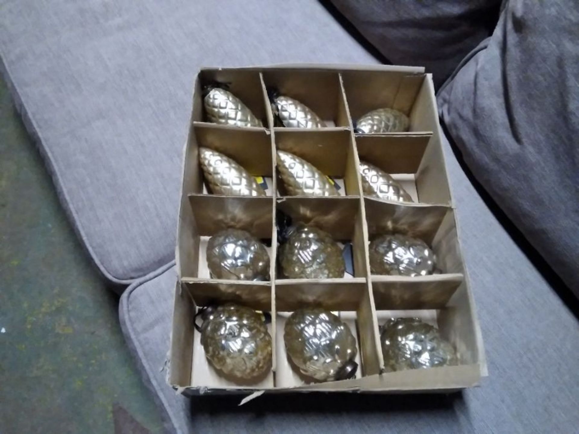 6 x gold baubles and 6 x silver baubles